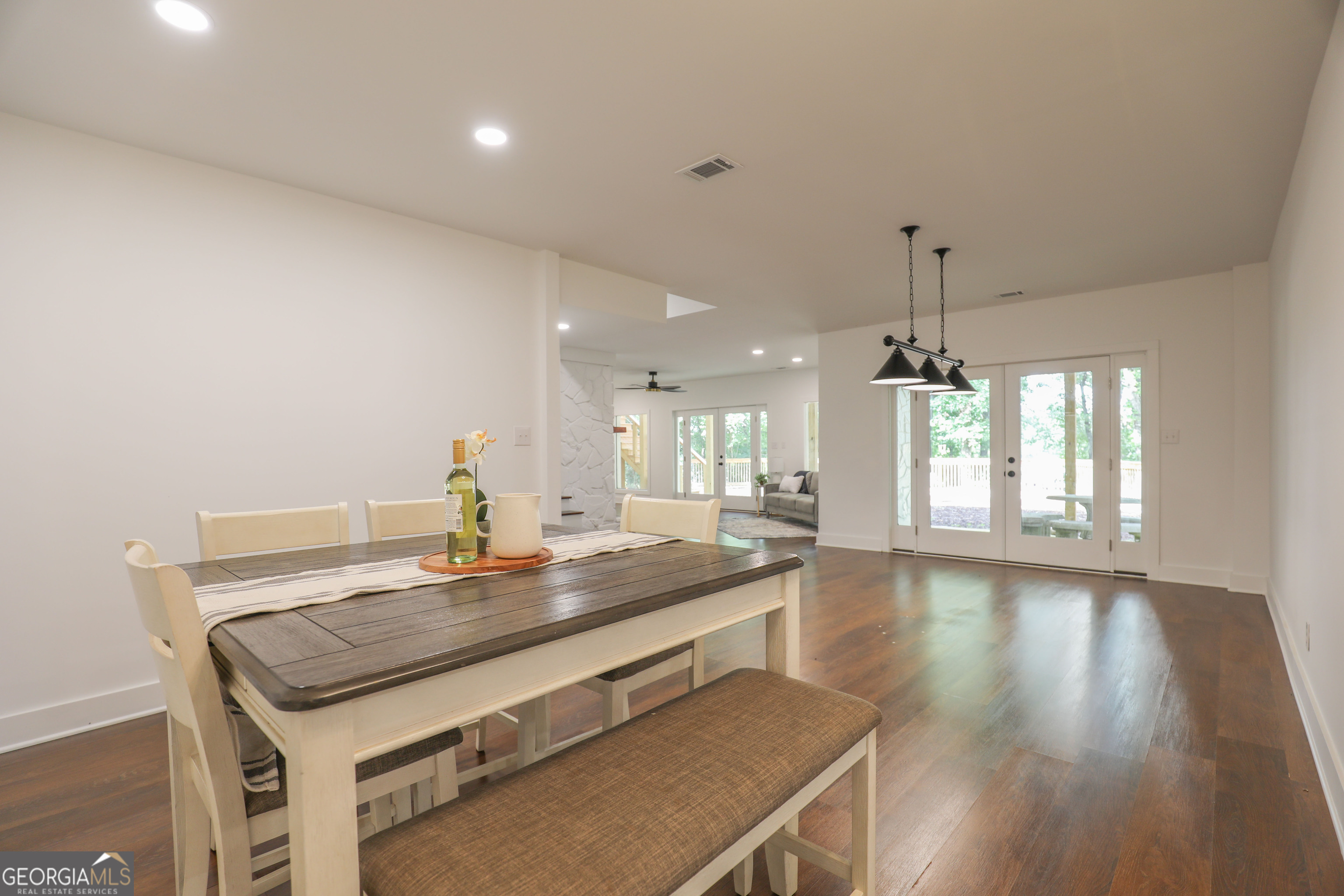 212 Southland Drive