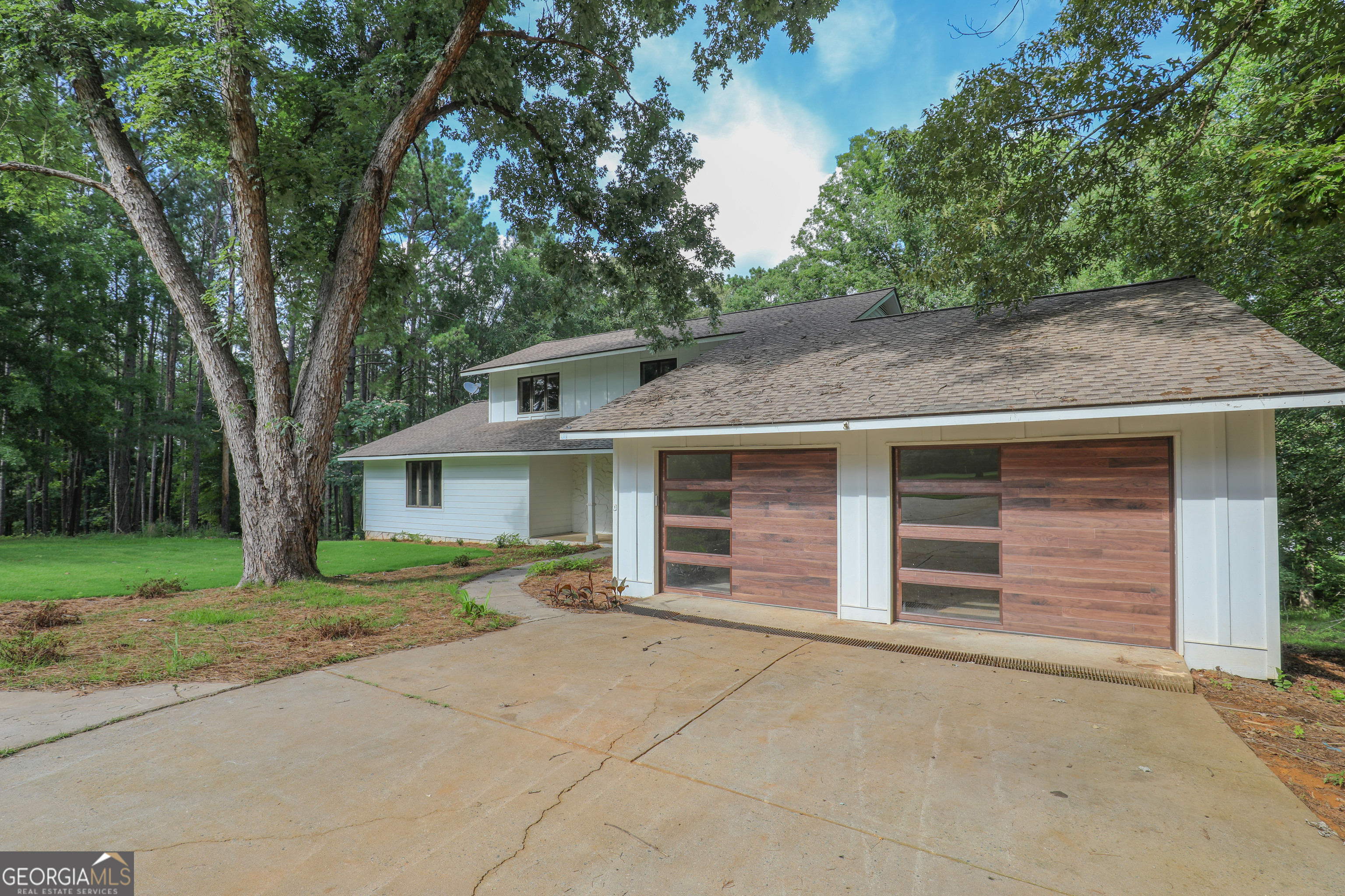 212 Southland Drive