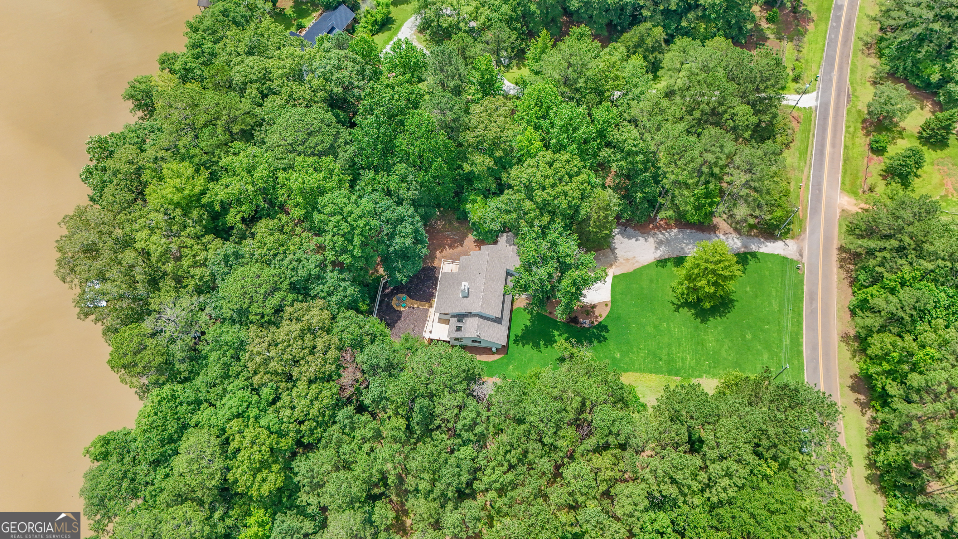 212 Southland Drive