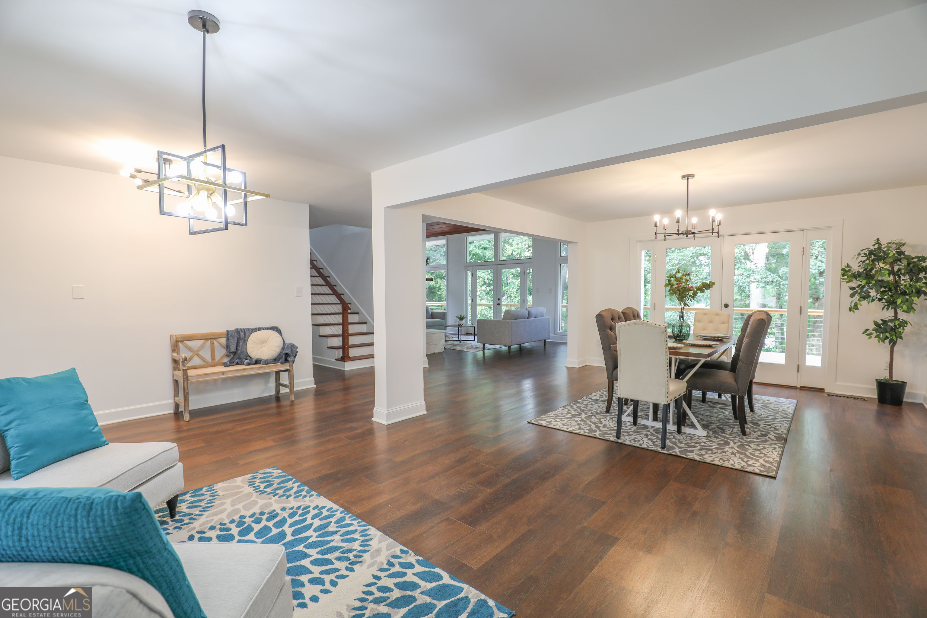 212 Southland Drive