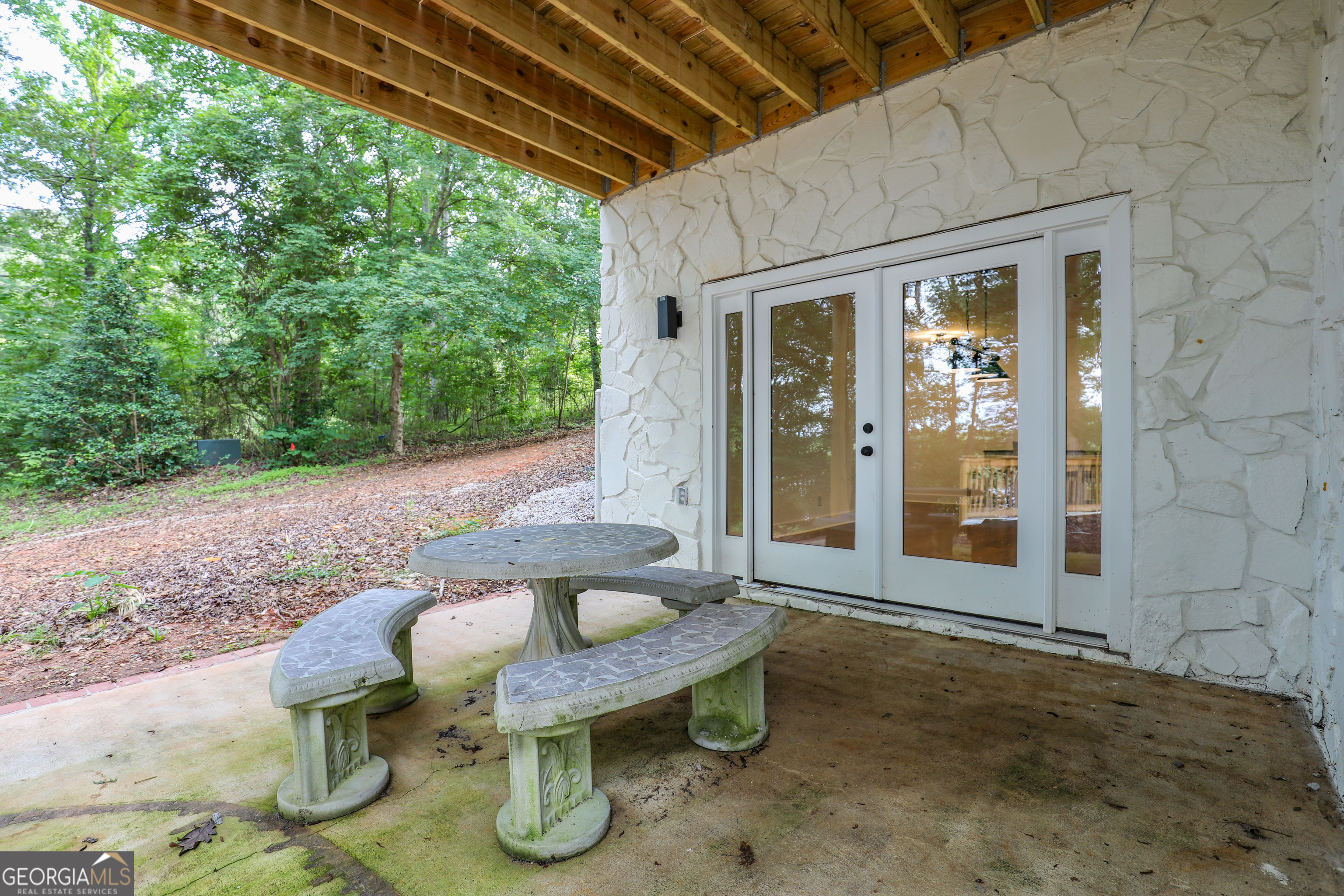 212 Southland Drive