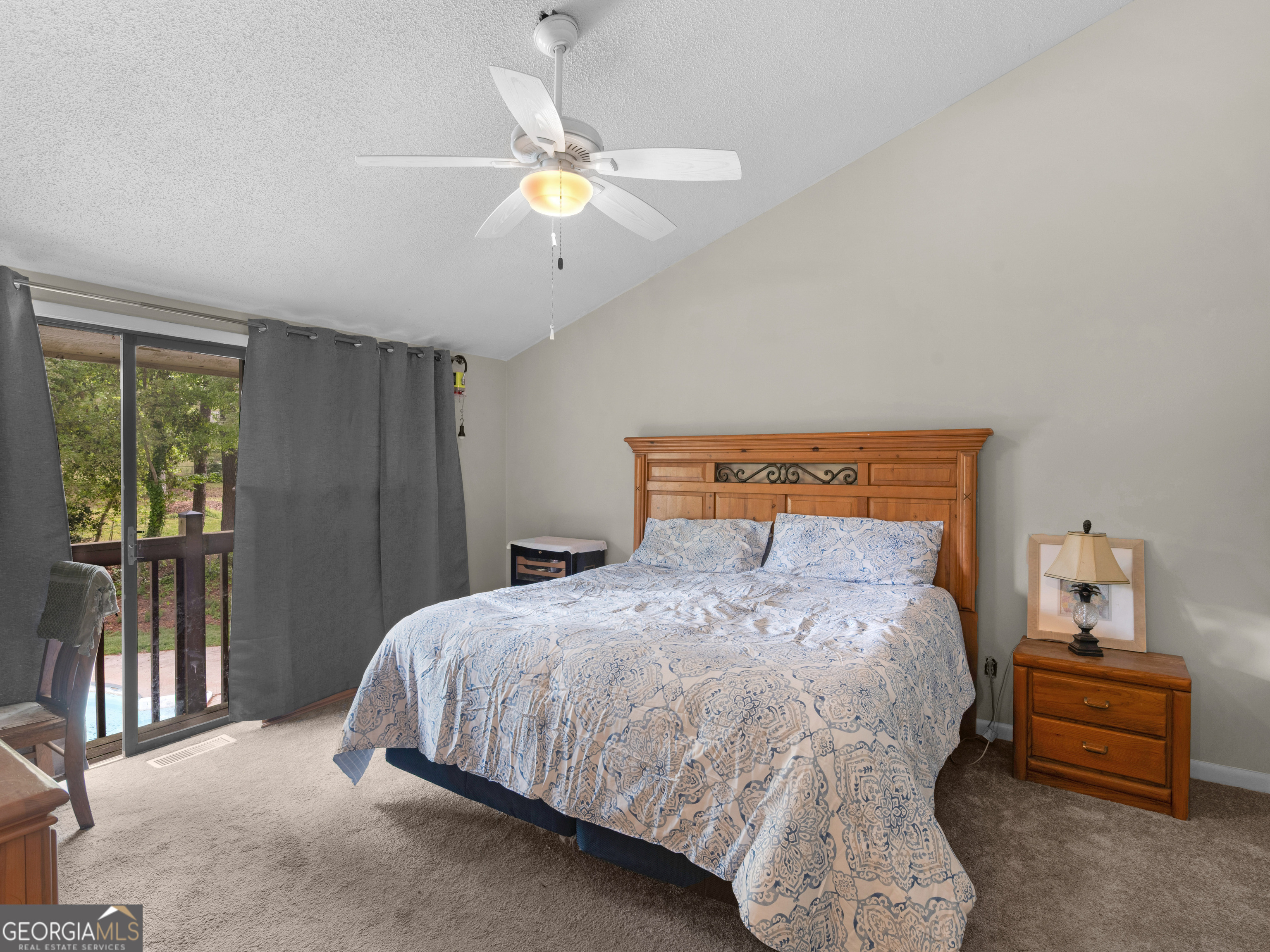 915 Strawberry Court