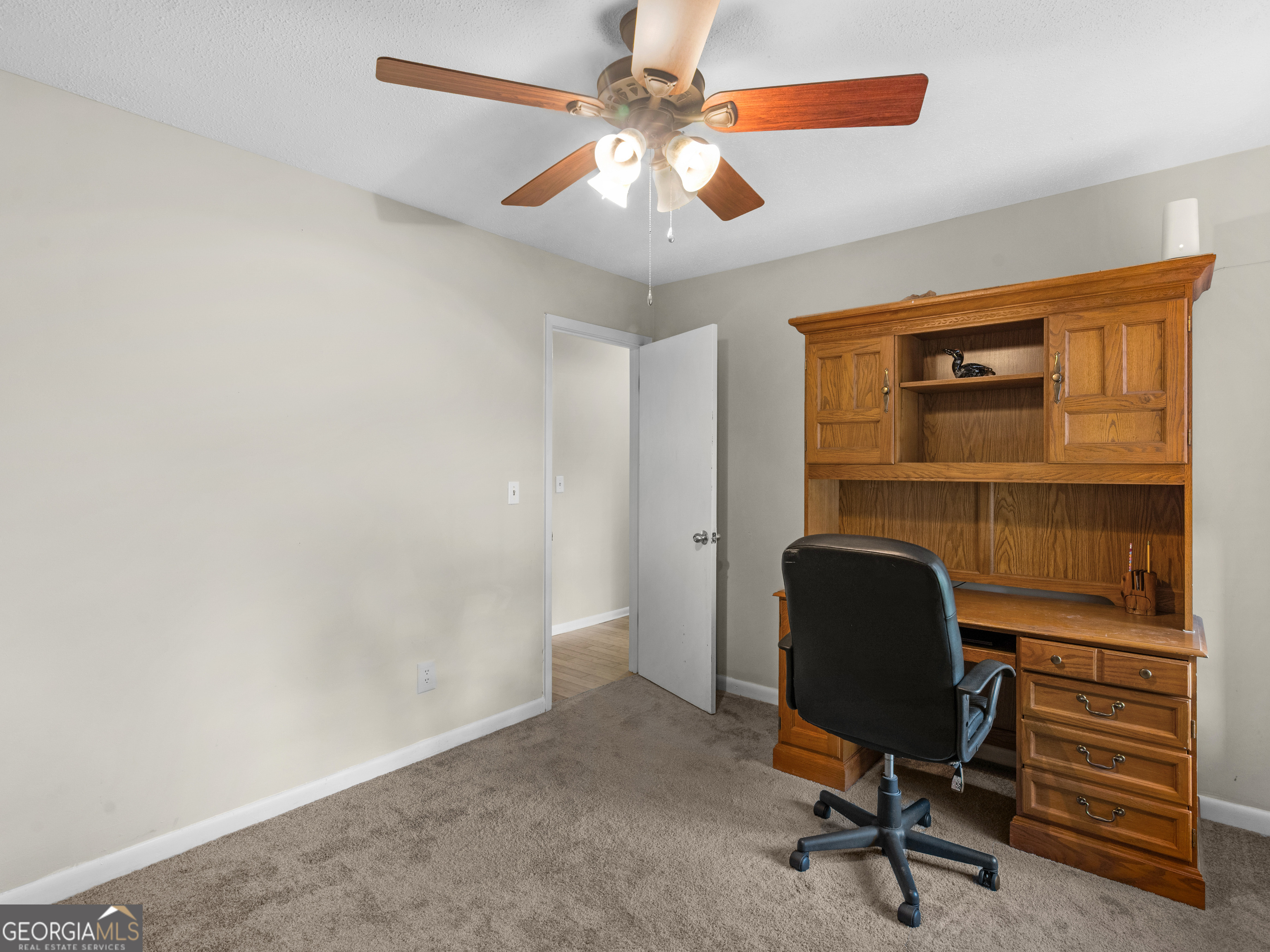 915 Strawberry Court