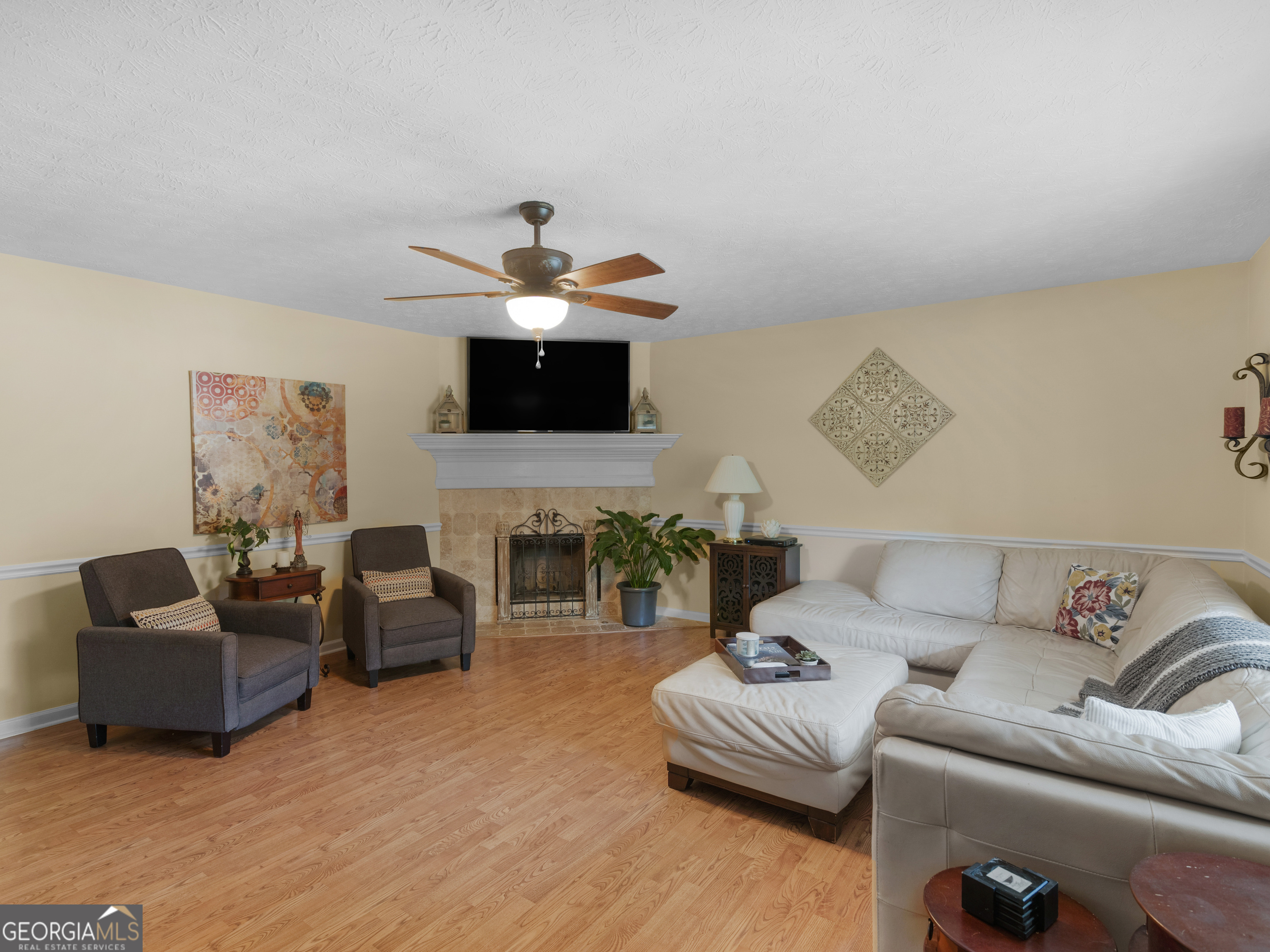 442 Creek View Court