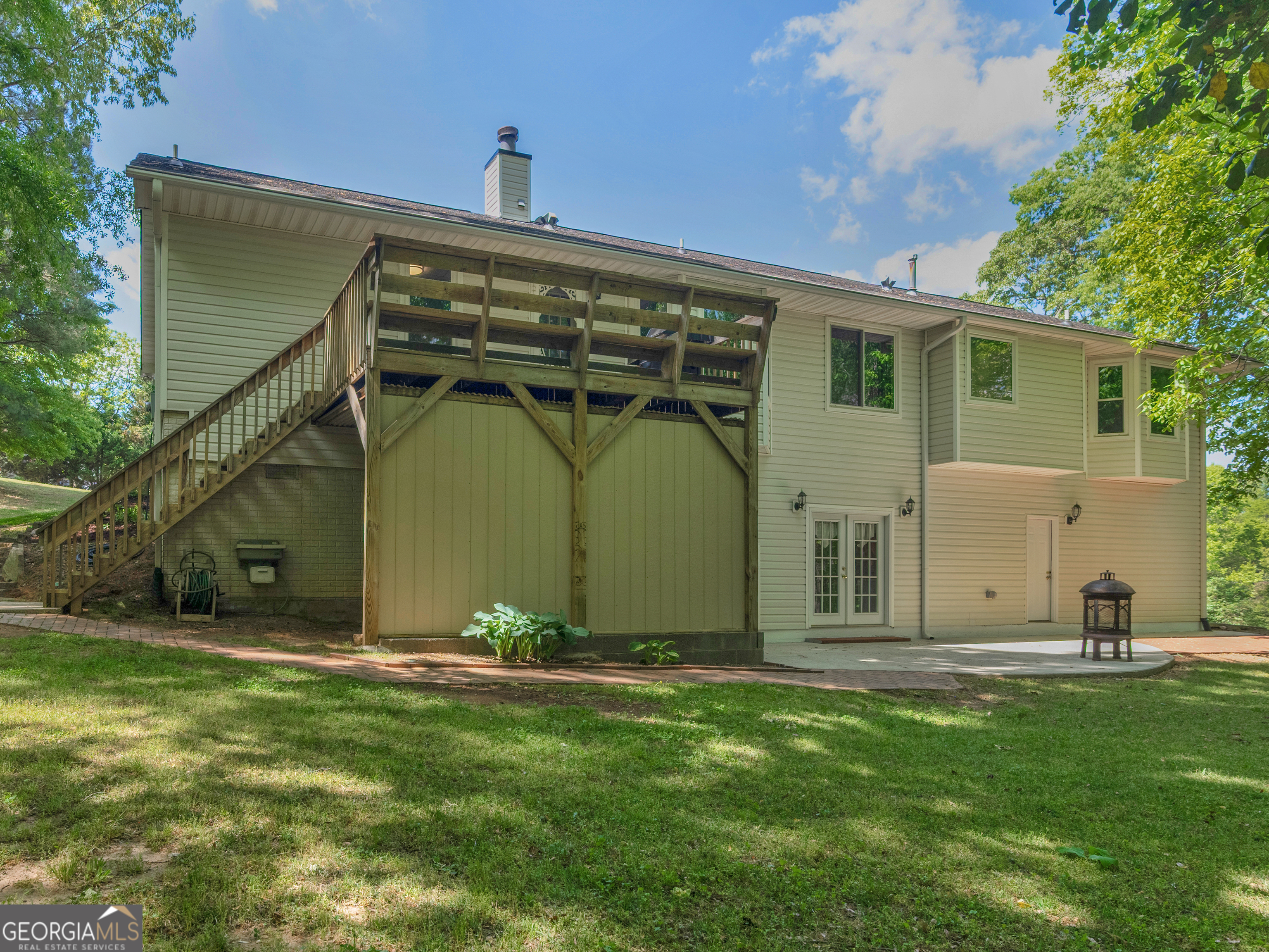 442 Creek View Court