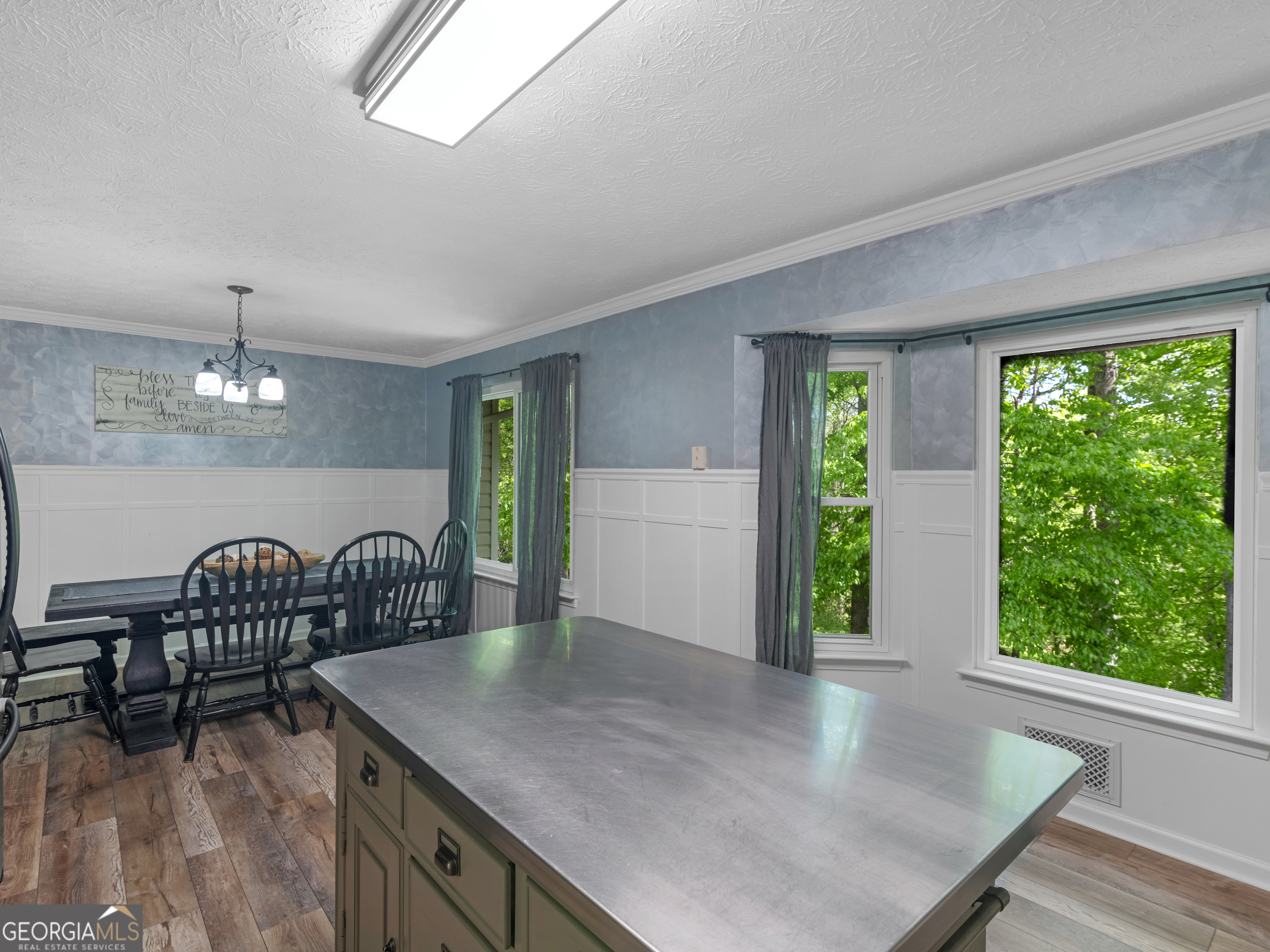 442 Creek View Court