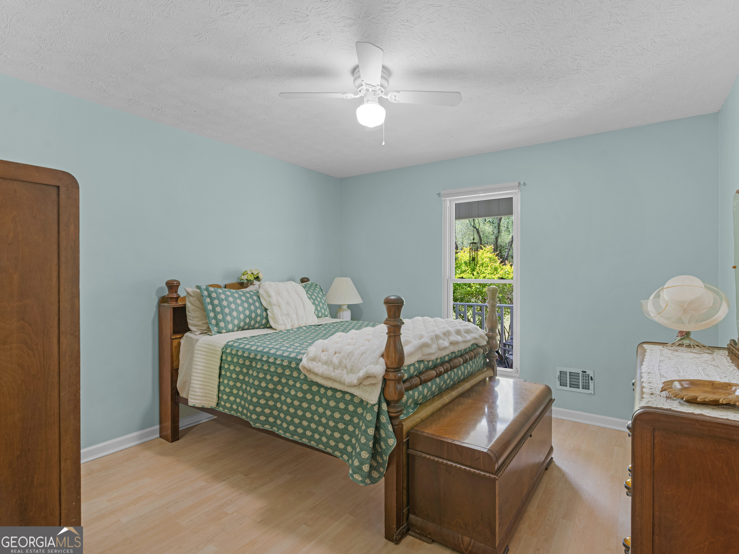 442 Creek View Court