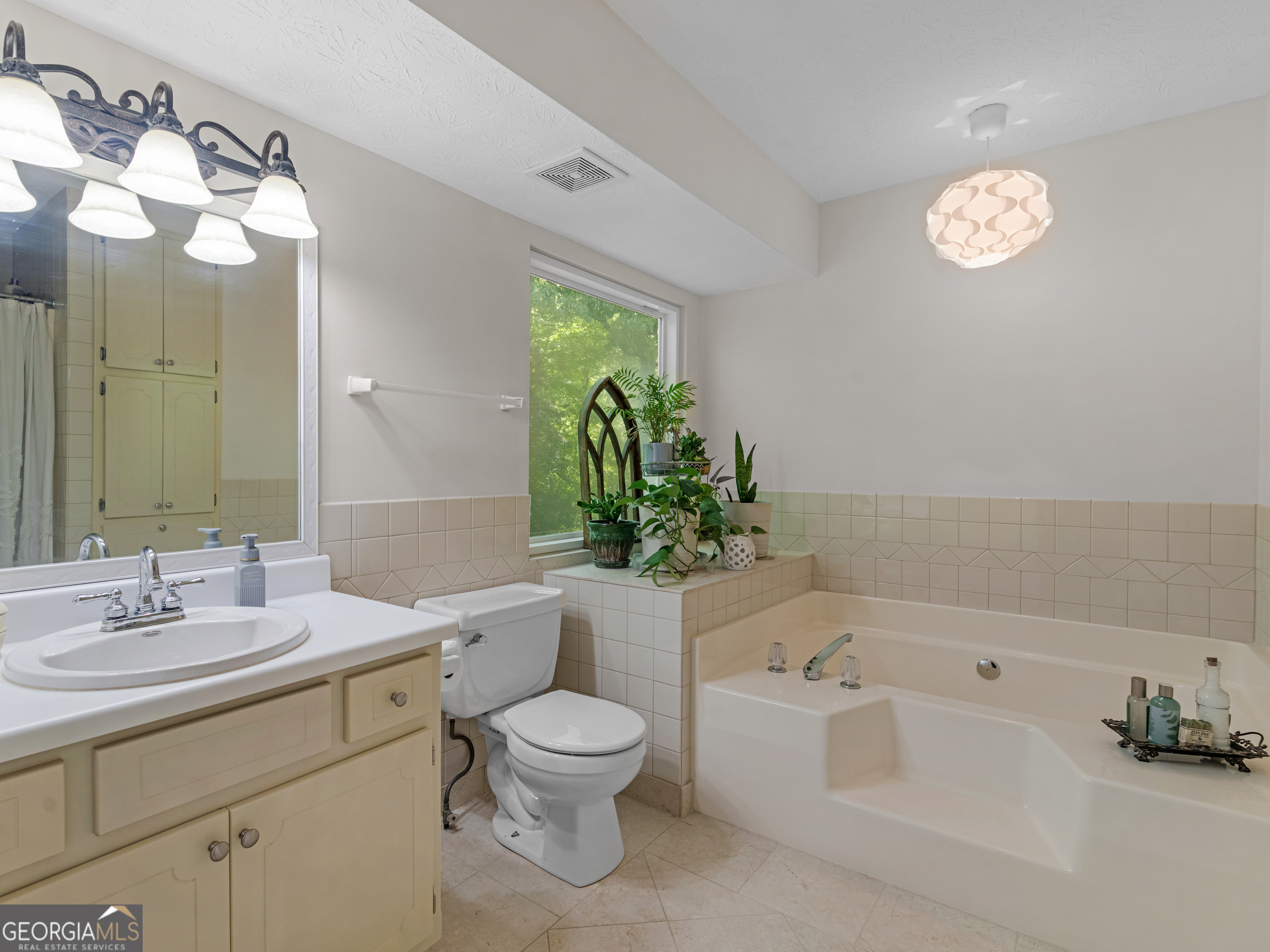 442 Creek View Court