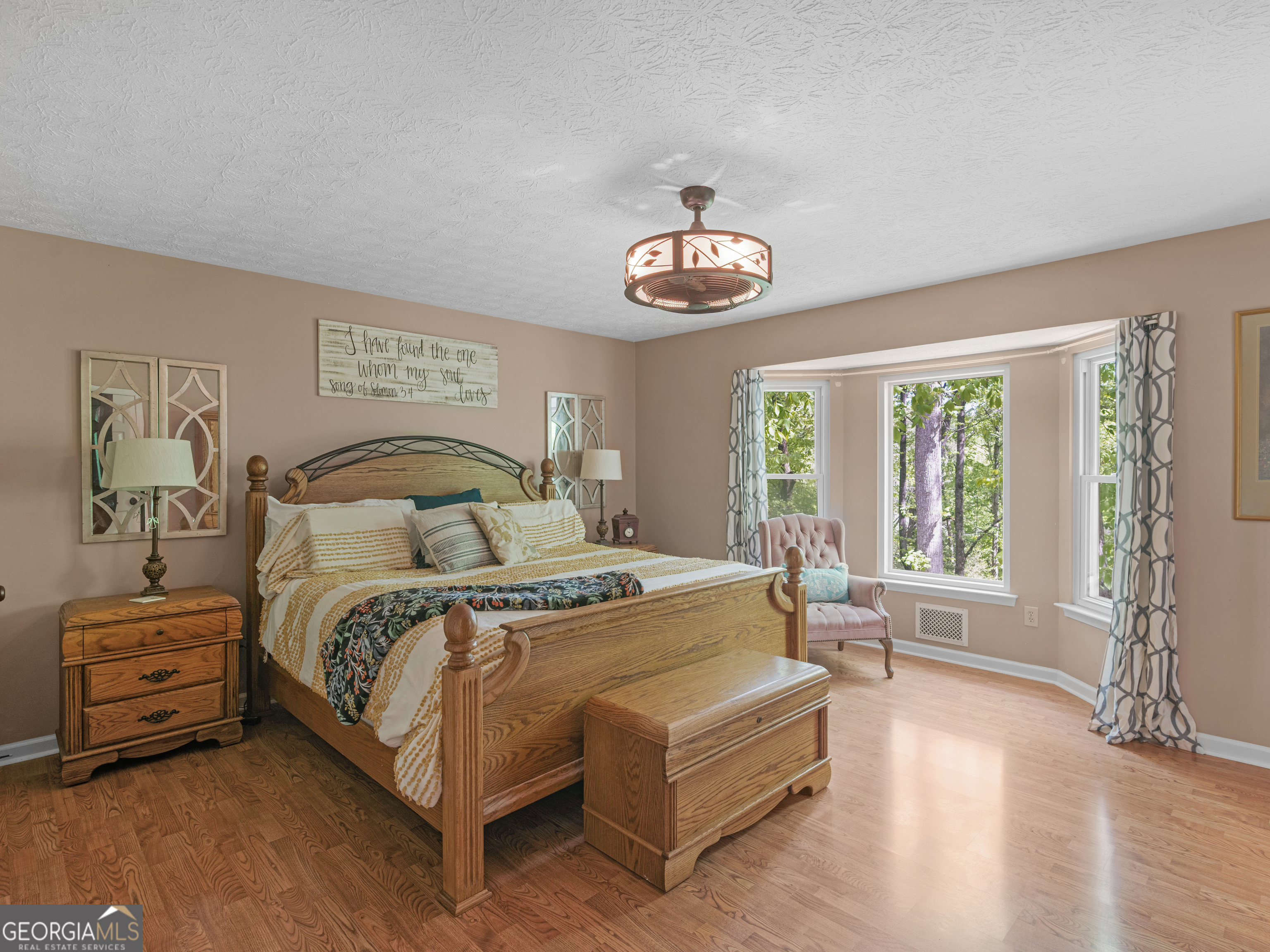 442 Creek View Court