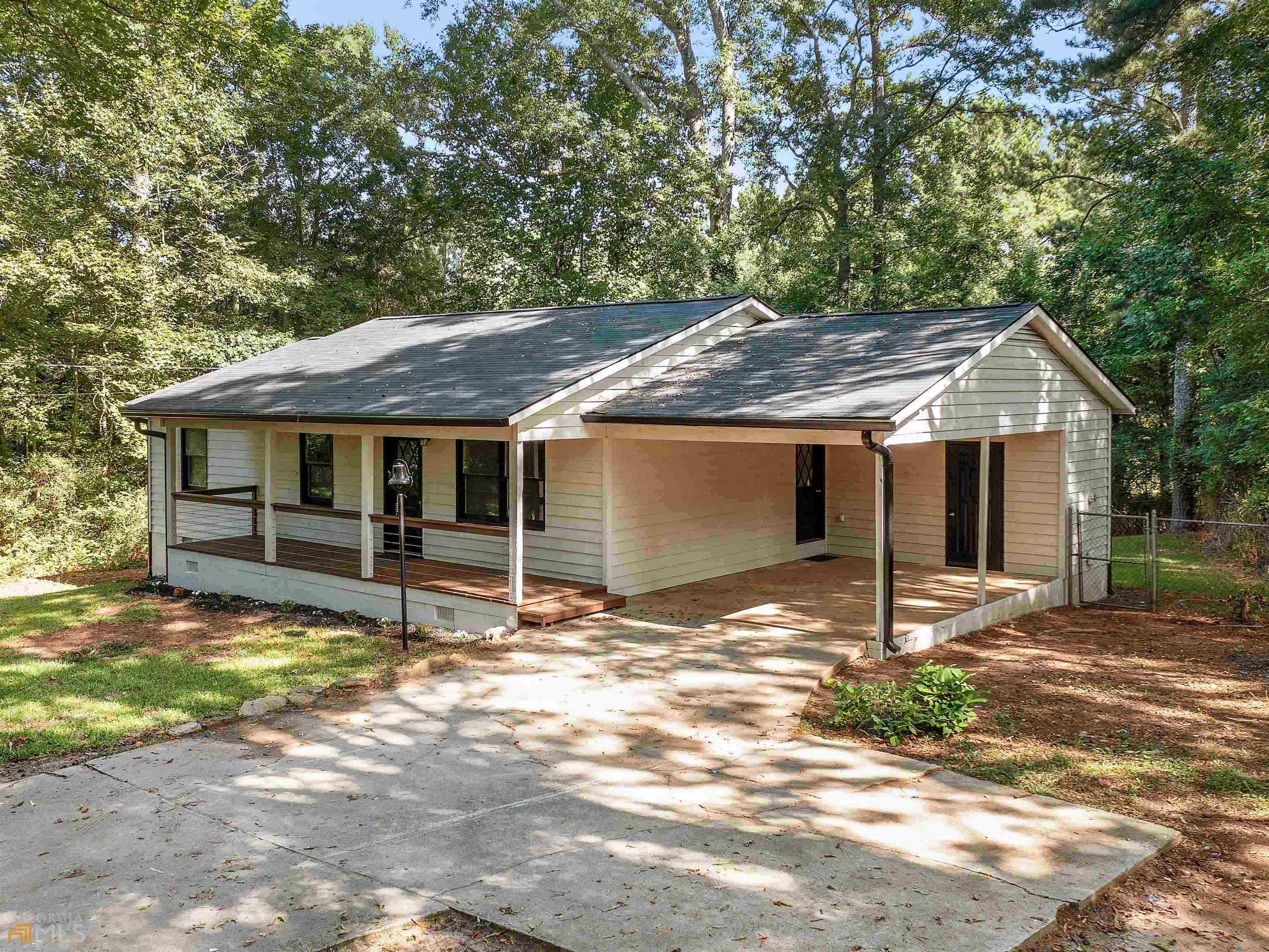 1999 Hampton Locust Grove Road