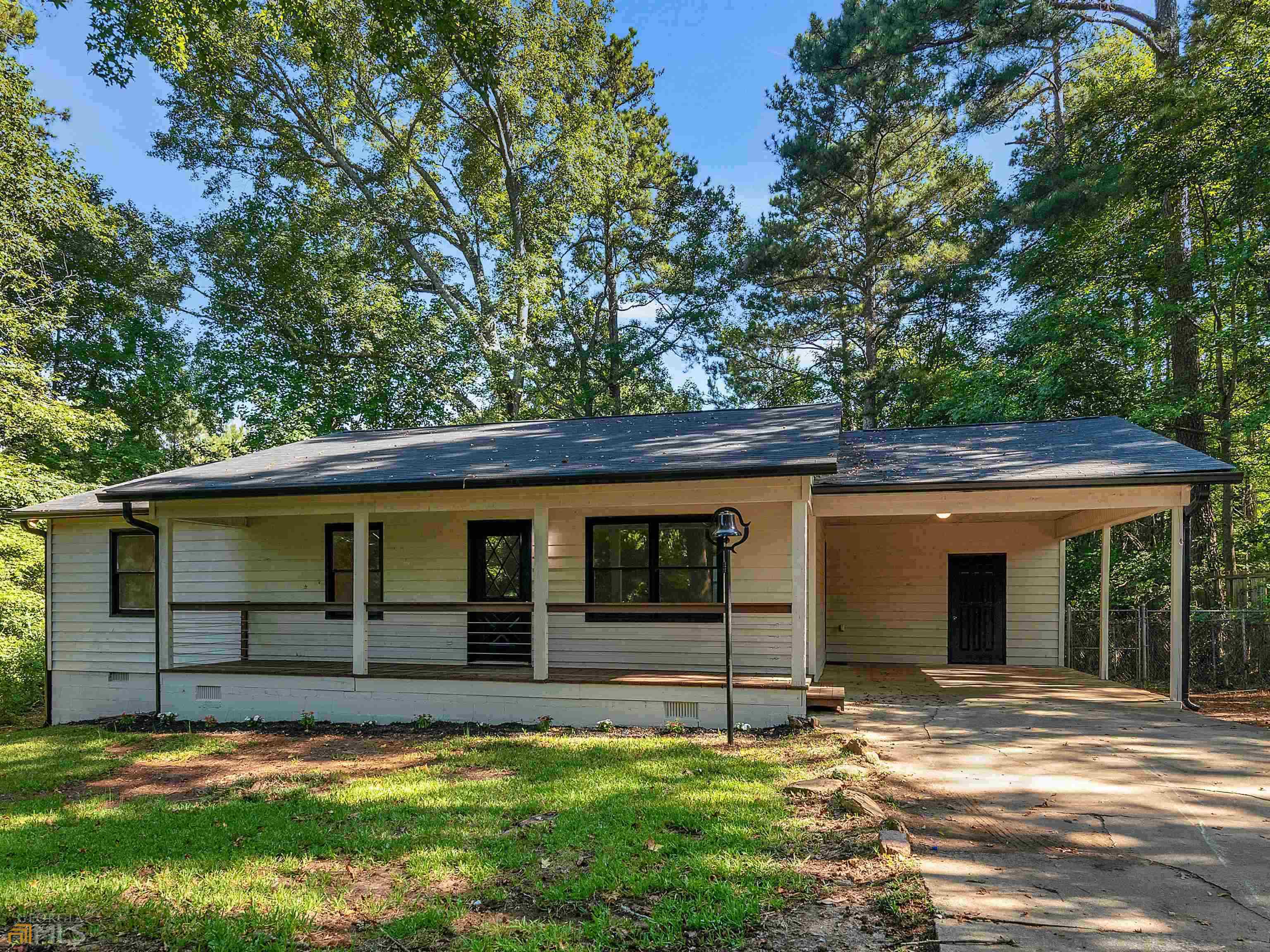 1999 Hampton Locust Grove Road