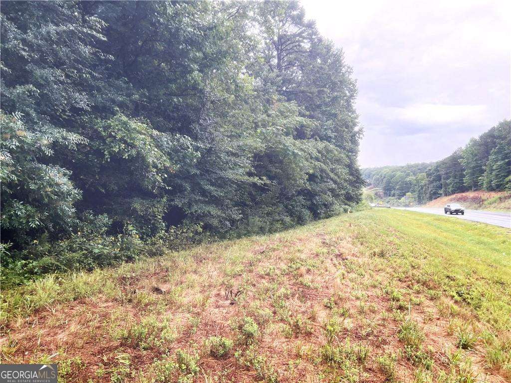 13 J R Road NE
