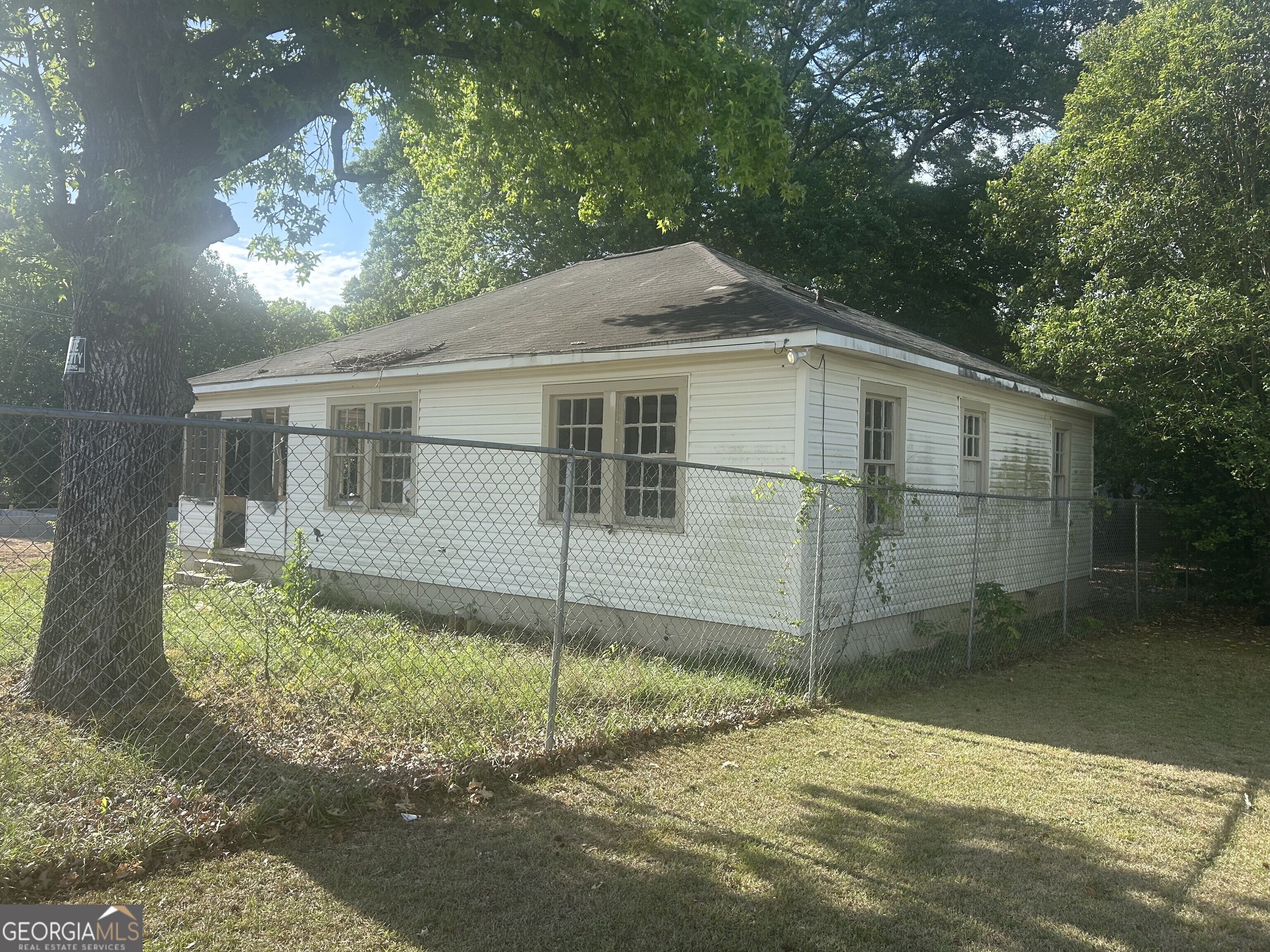 730 Villa Esta Avenue