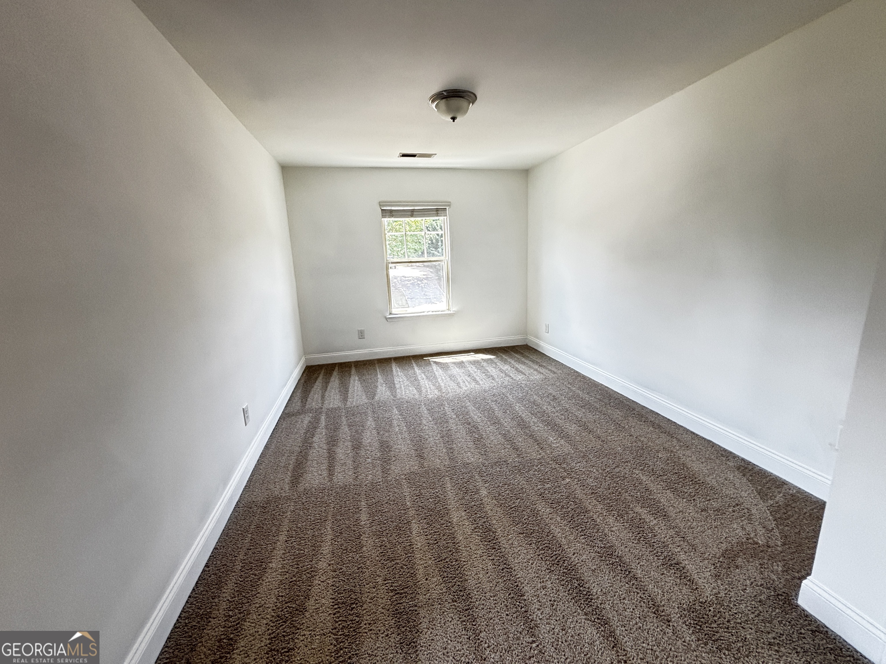1915 Highland Creek Drive