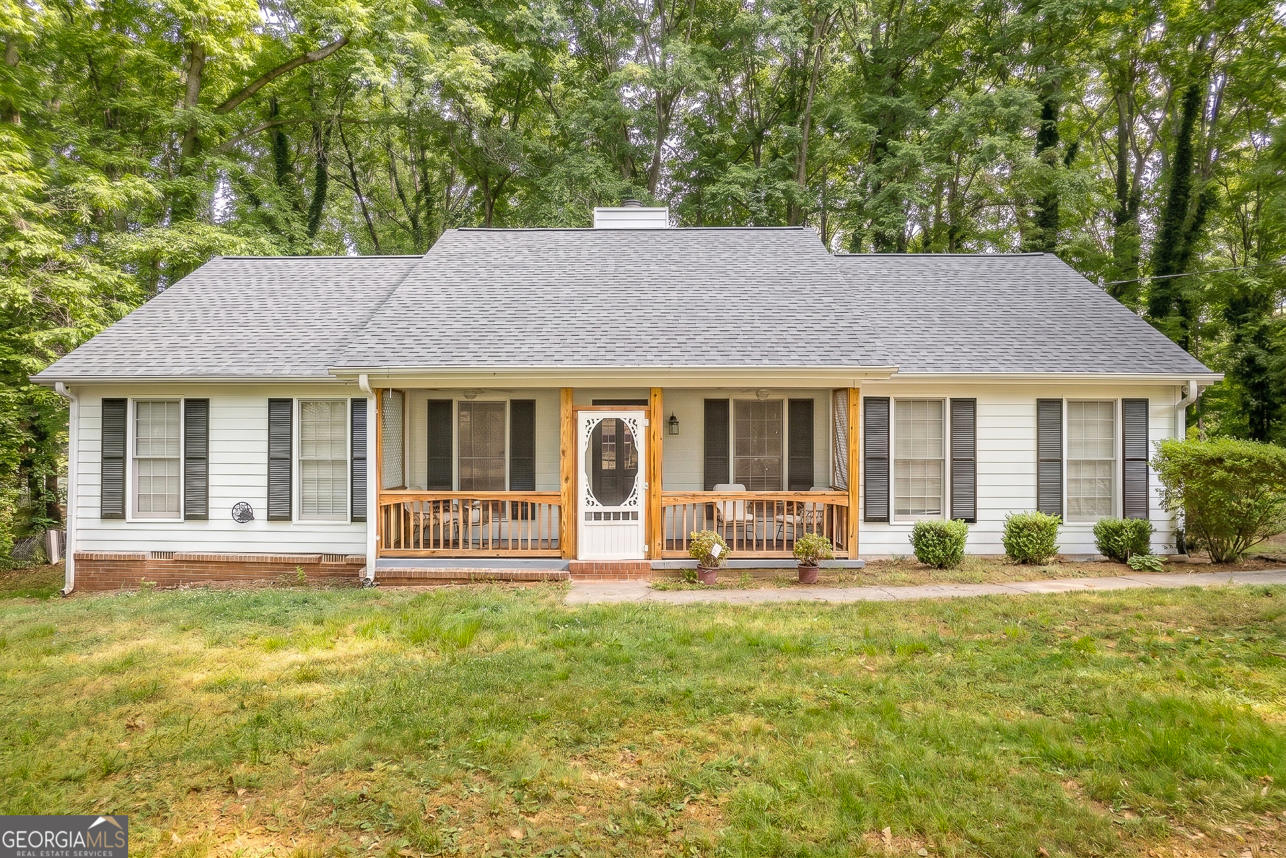 90 Hoglen Drive