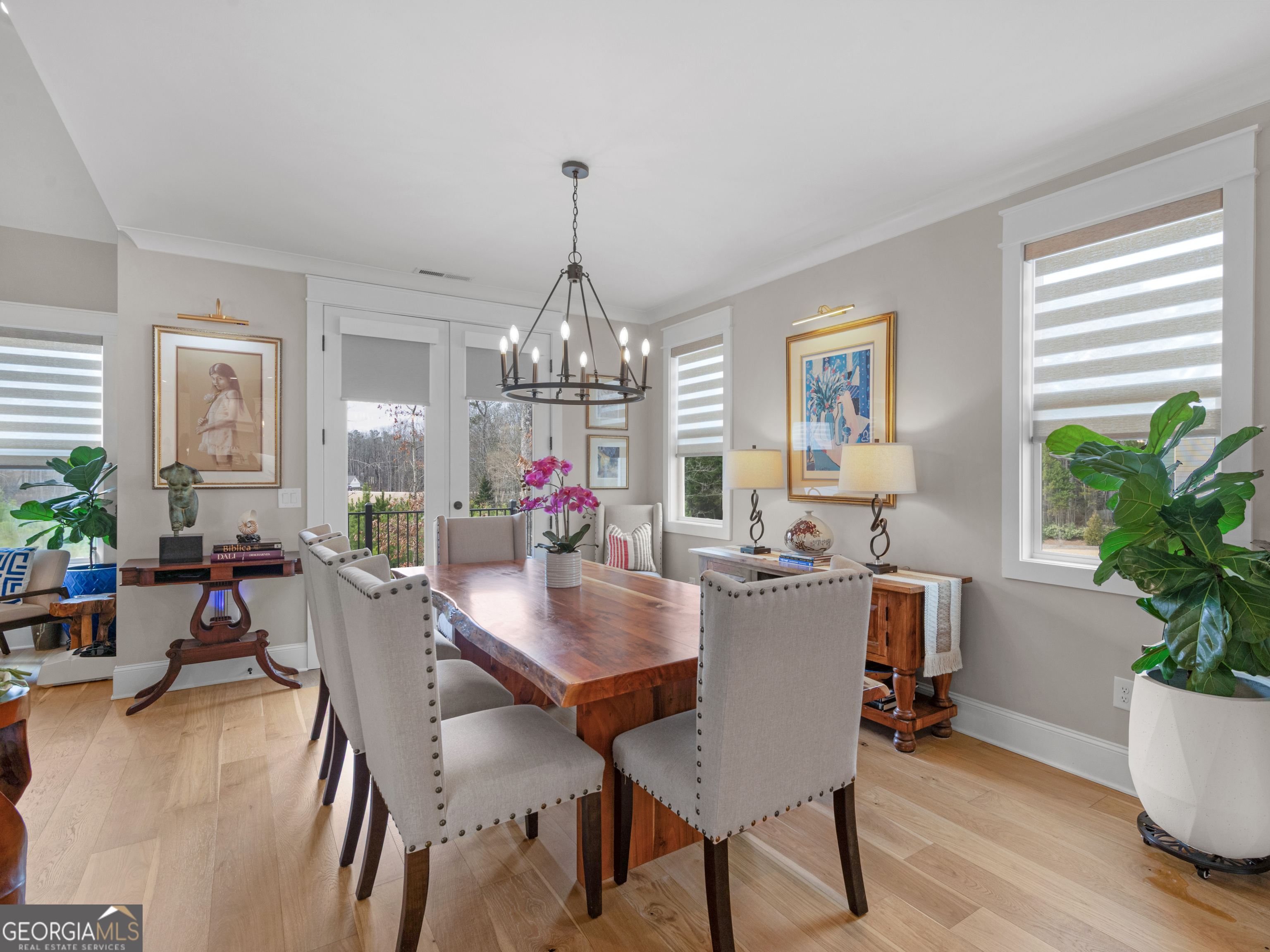 806 Magnolia Walk