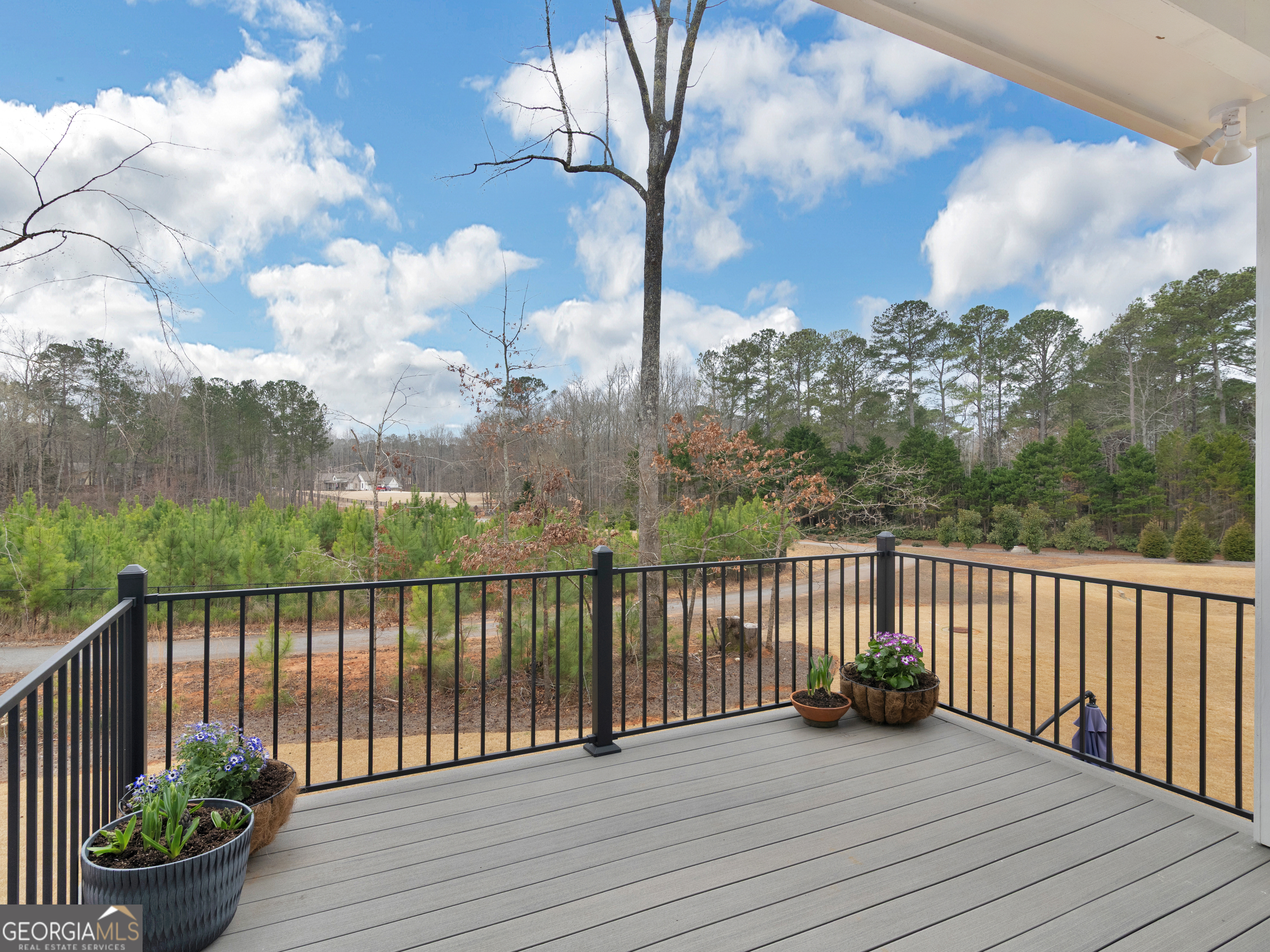 806 Magnolia Walk