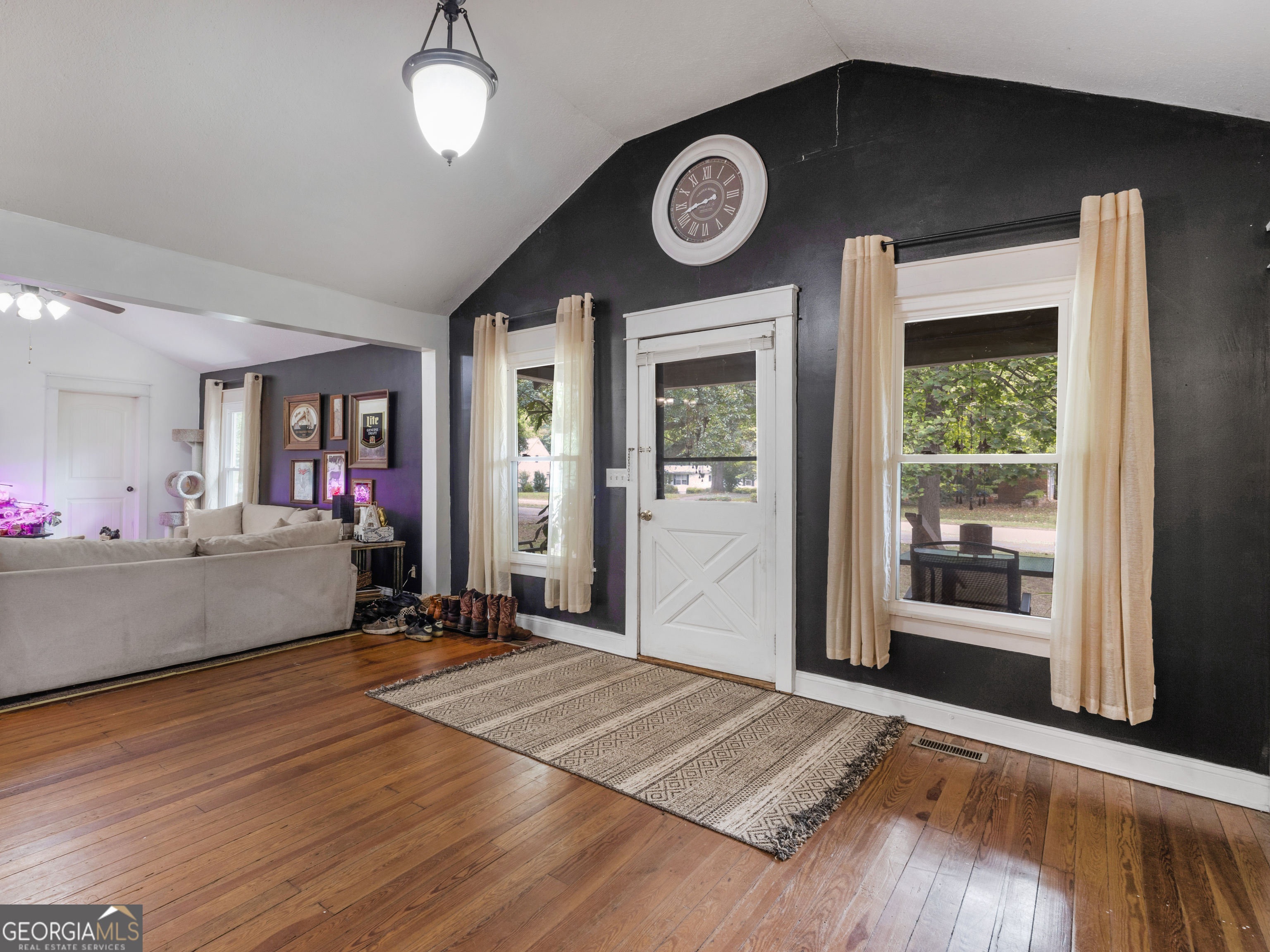 525 Norwood Street