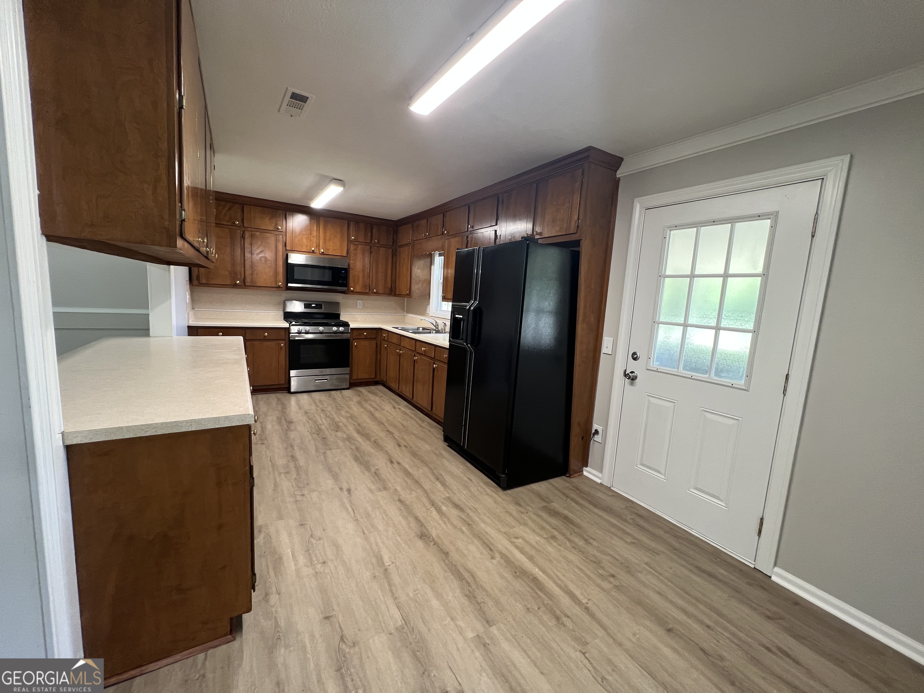 1104 Christian Circle SE
