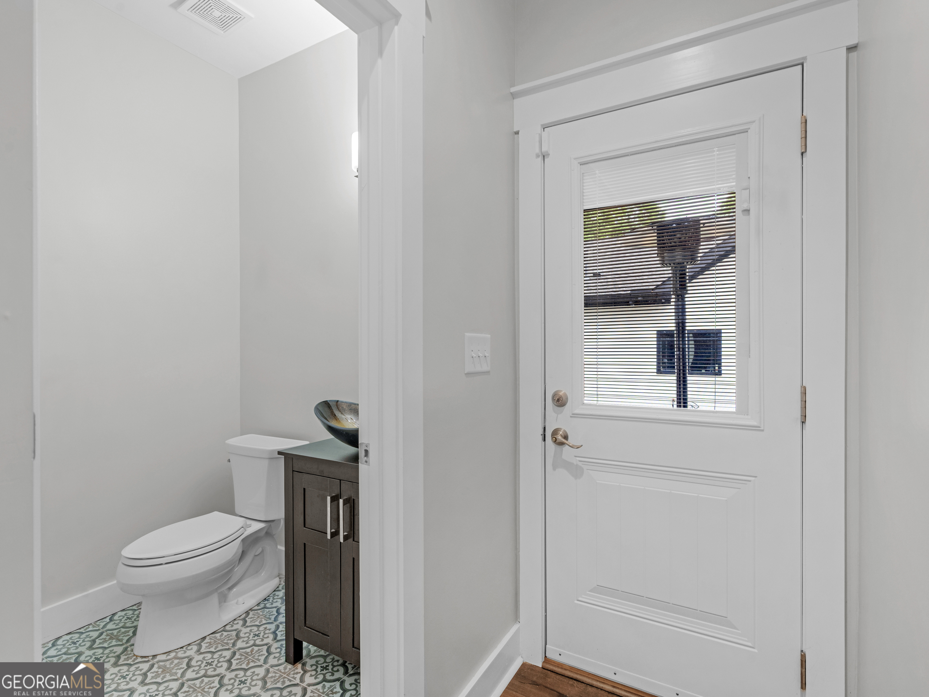 493 Walnut Street