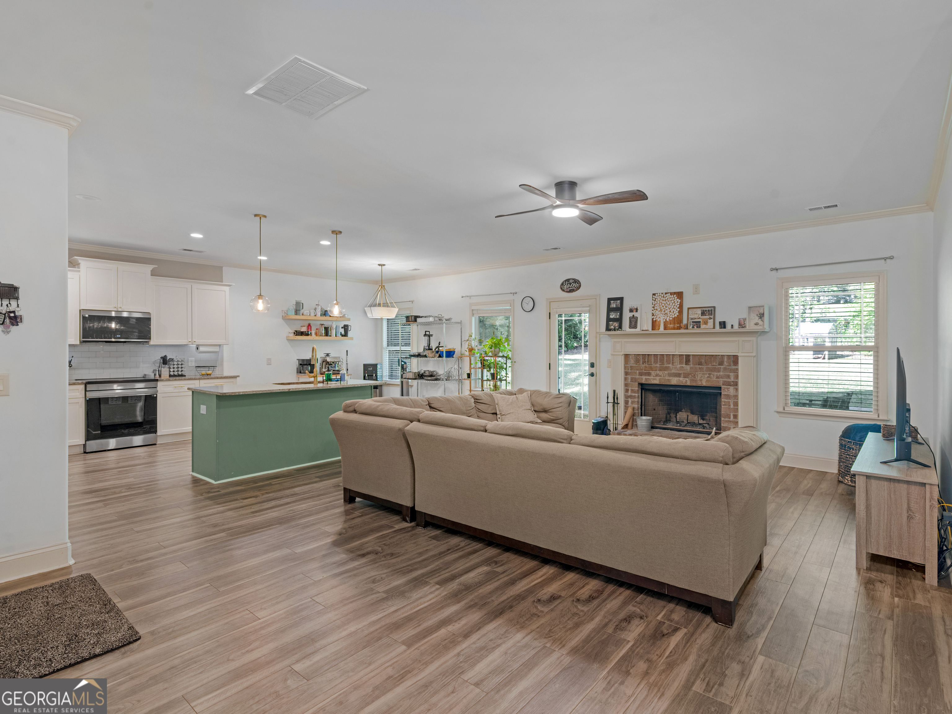 1106 Edward Drive