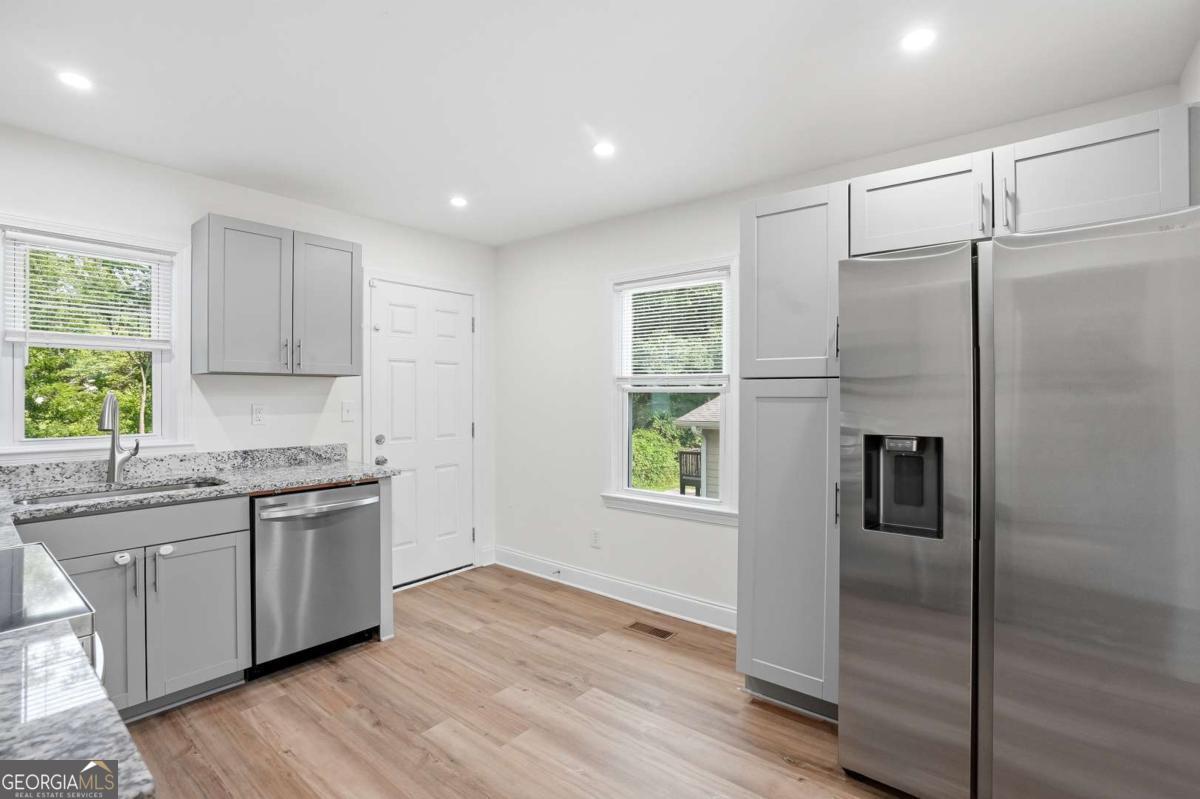 320 Camfield Court SW