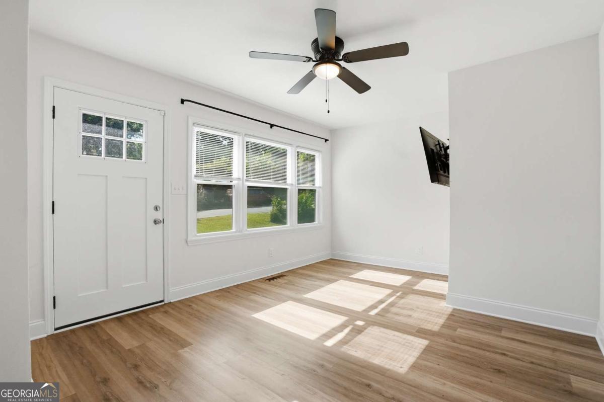 320 Camfield Court SW