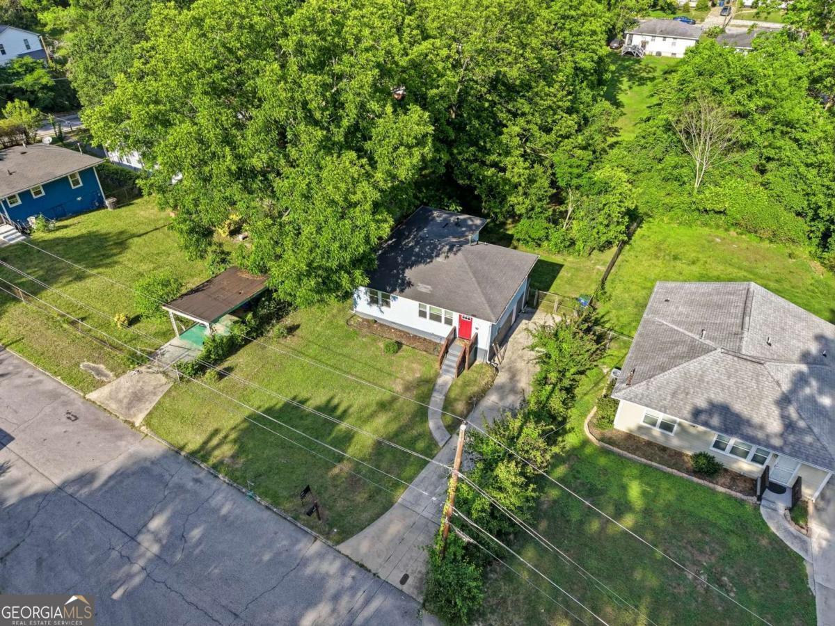 320 Camfield Court SW
