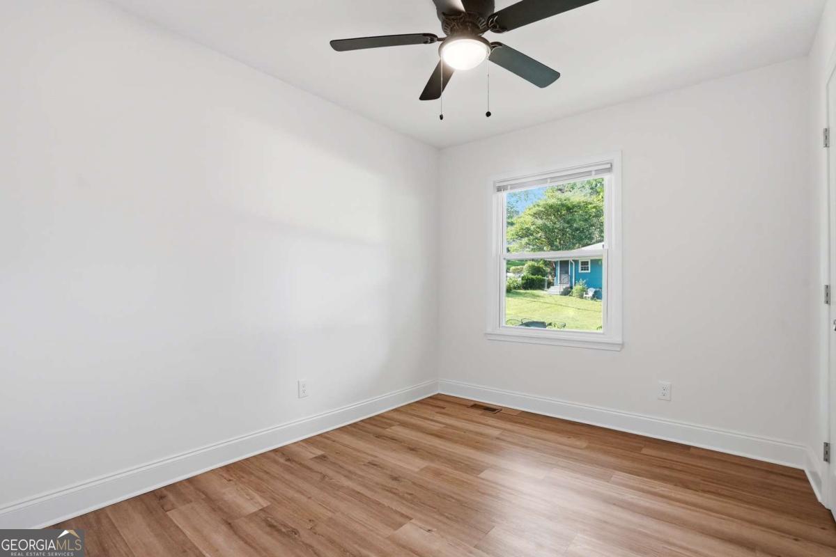 320 Camfield Court SW
