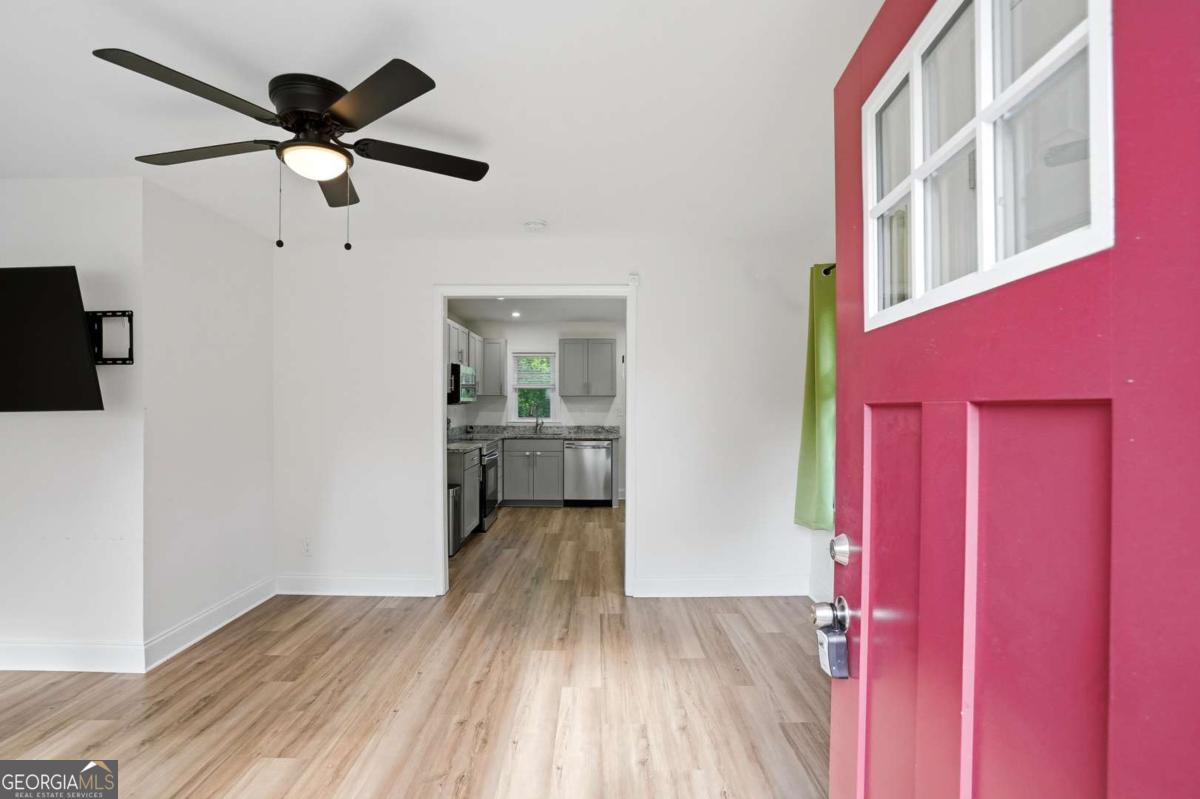 320 Camfield Court SW