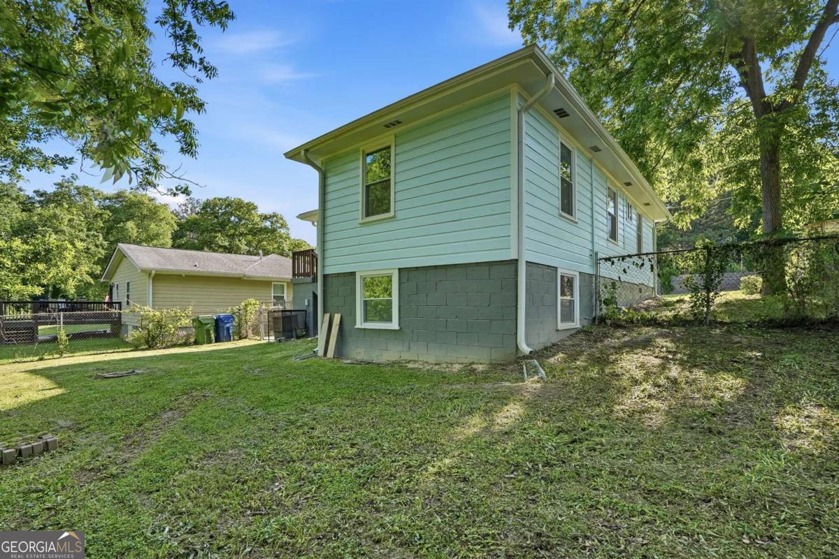 320 Camfield Court SW