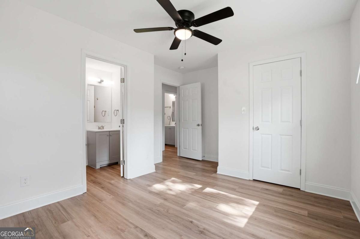 320 Camfield Court SW