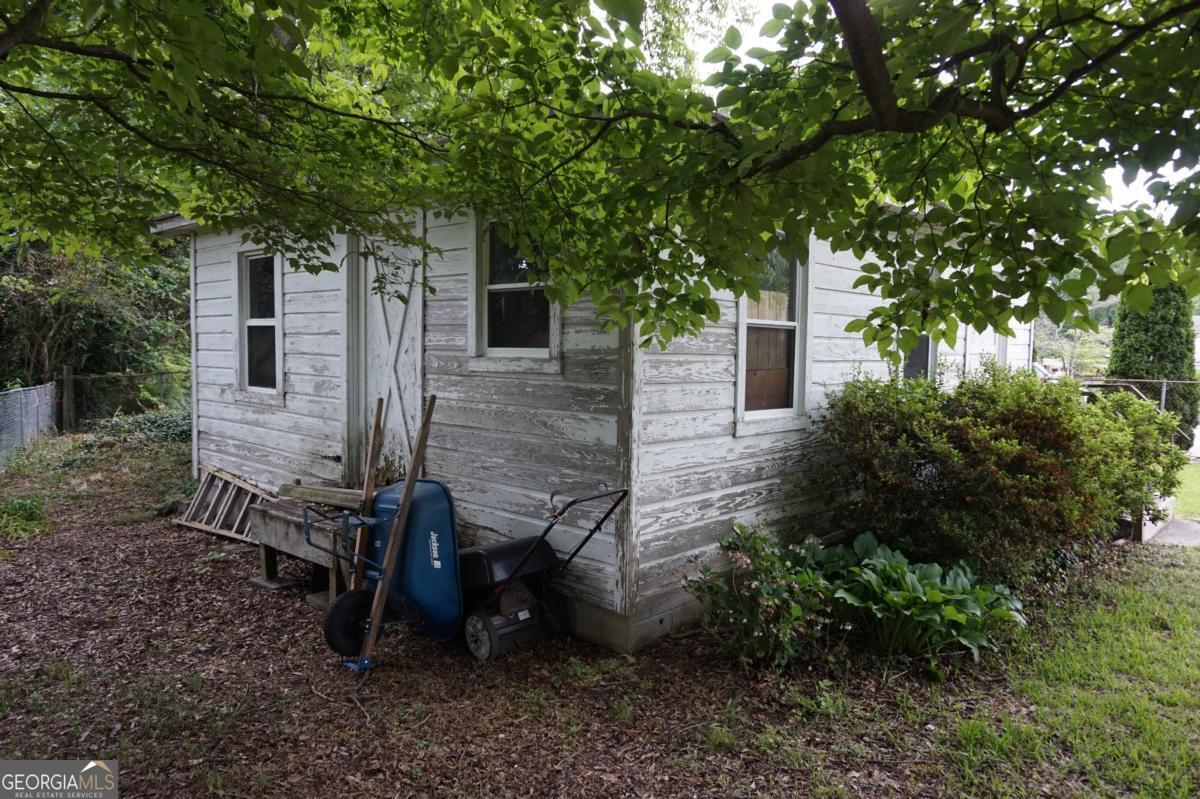 829 Warren Drive