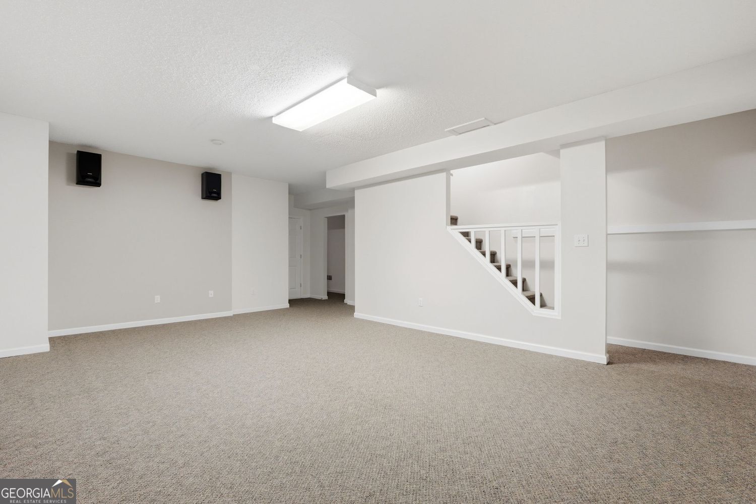 5035 Valley Brook Circle