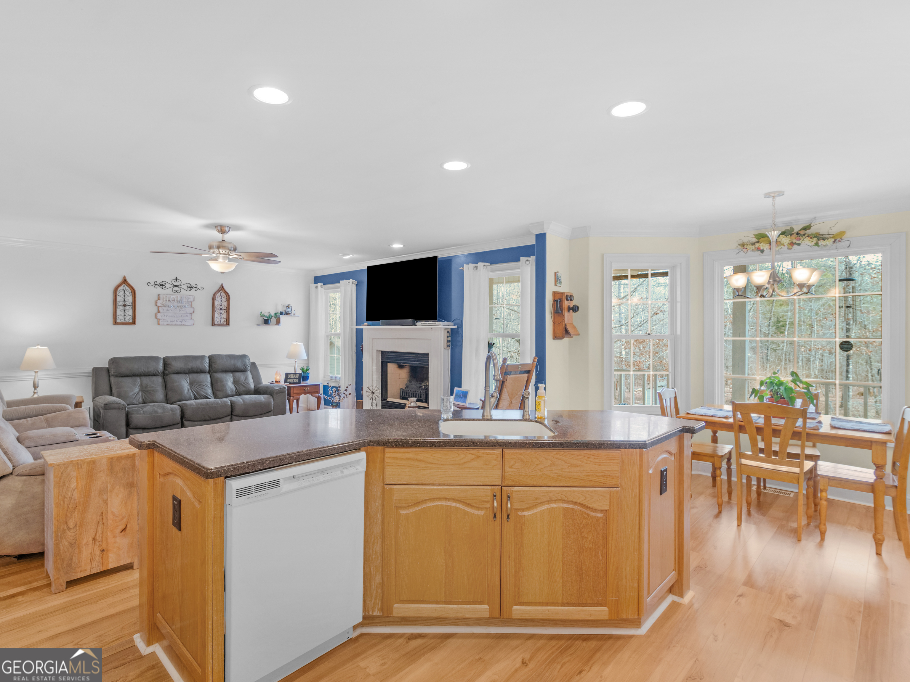 540 Davis Road