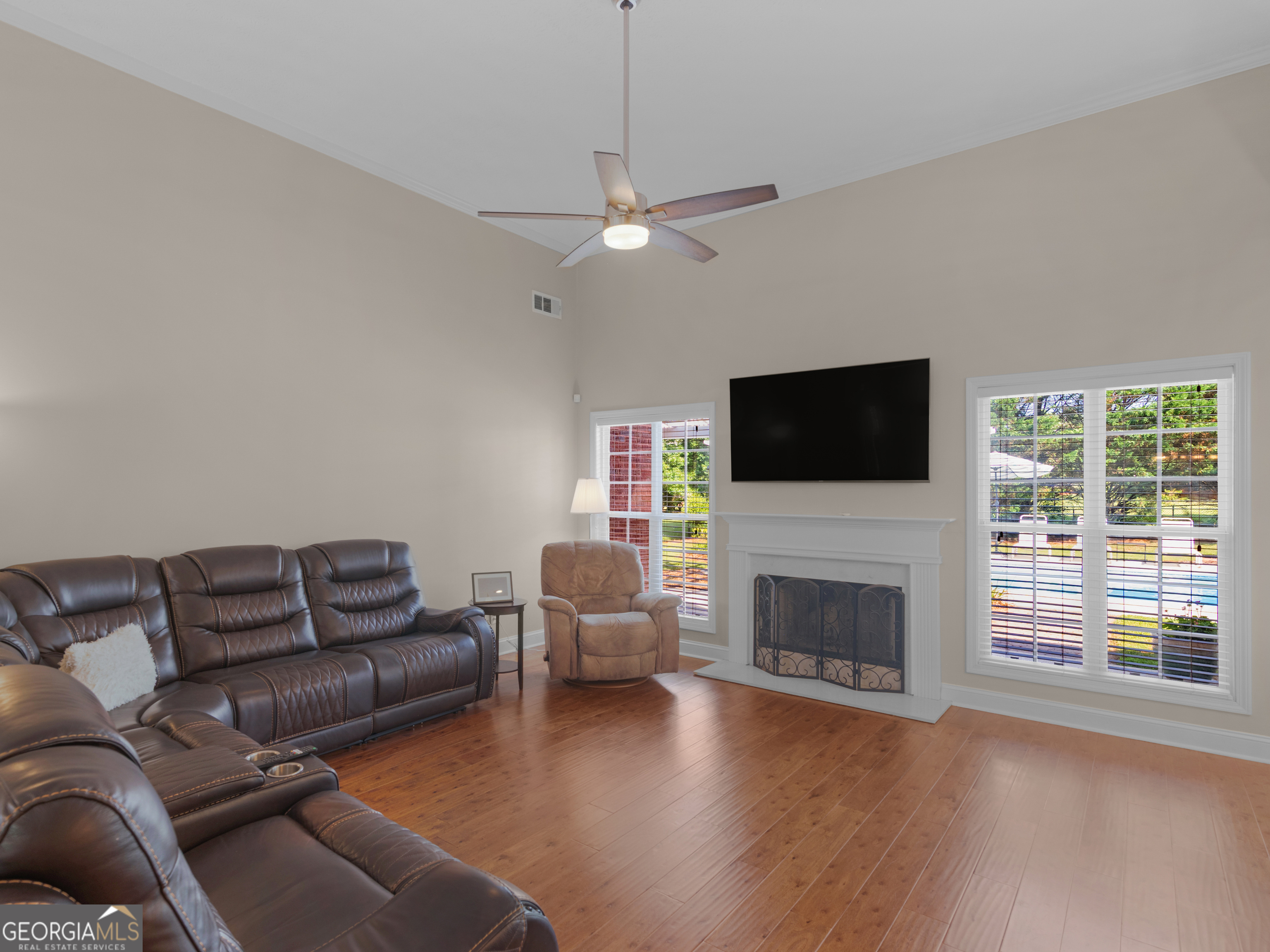 1245 Highway 20 E