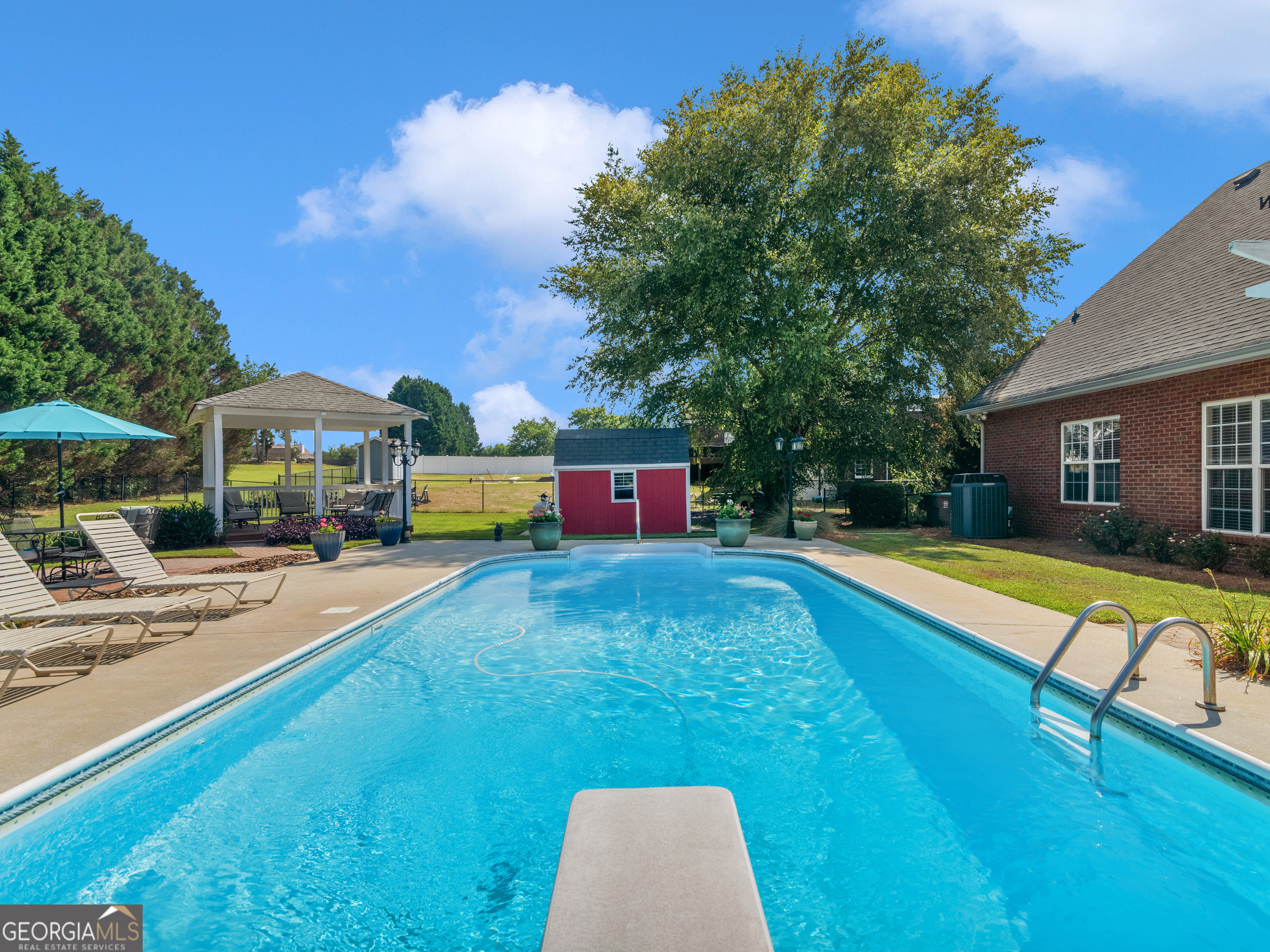 1245 Highway 20 E