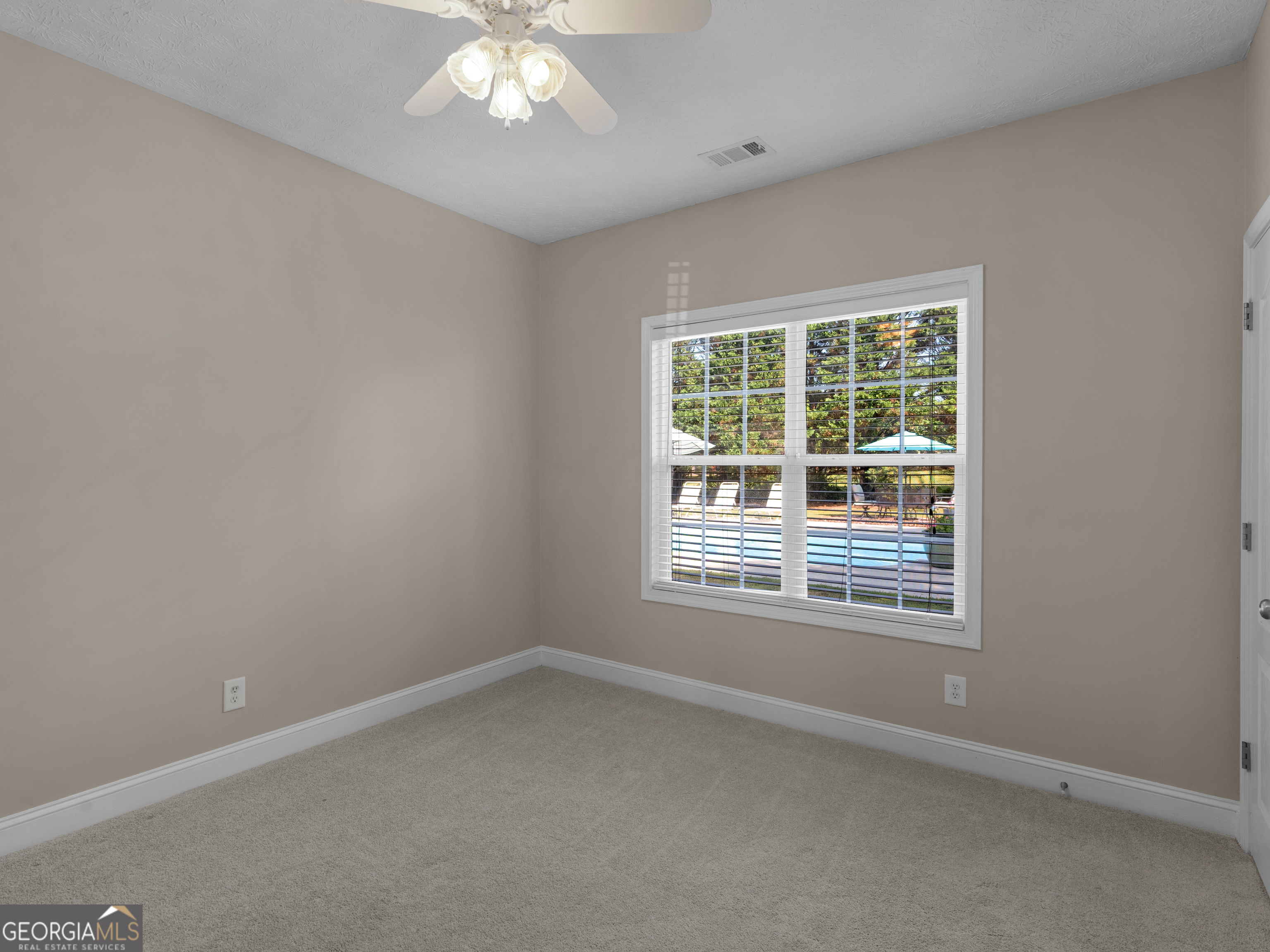 1245 Highway 20 E