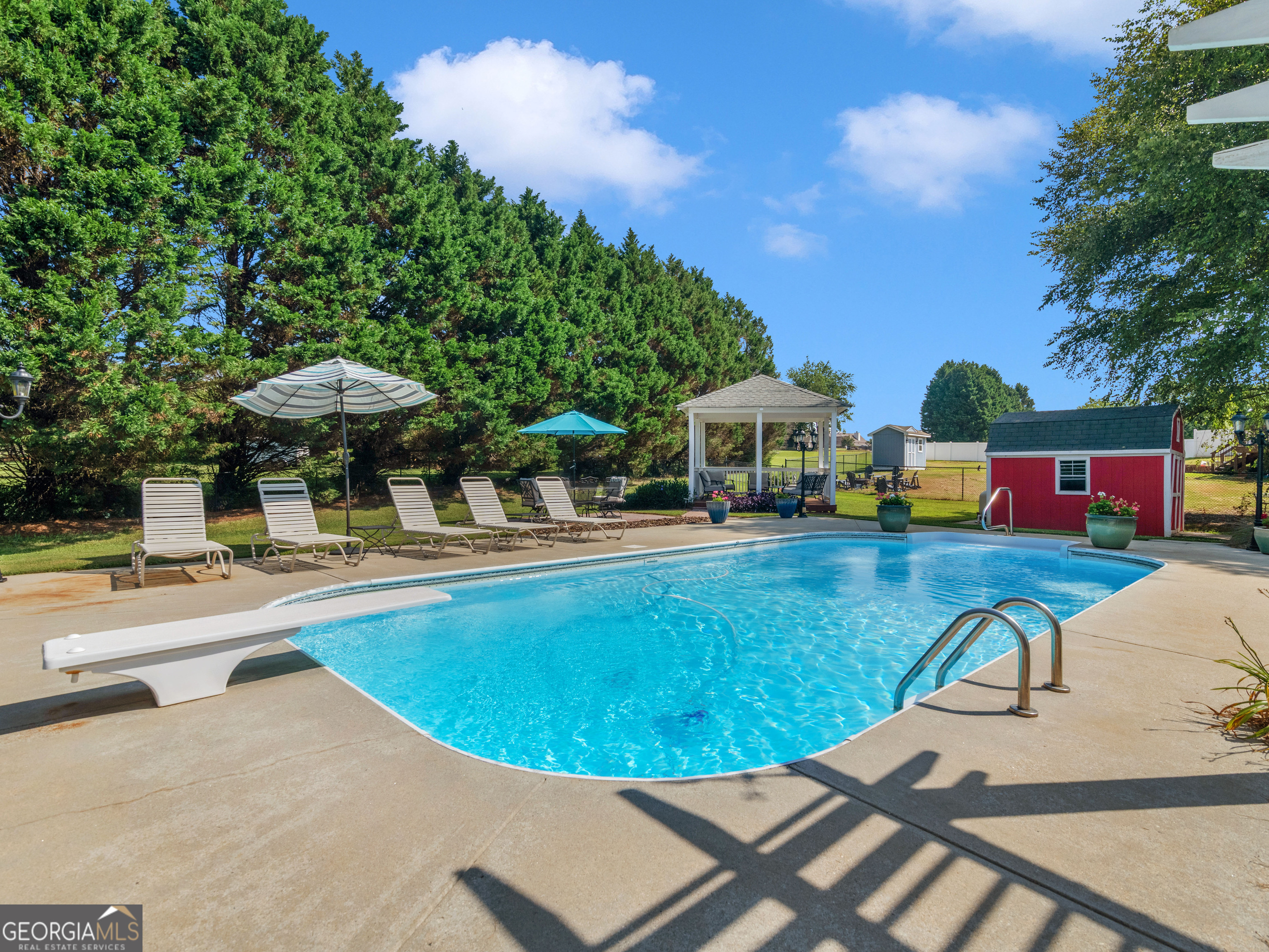 1245 Highway 20 E