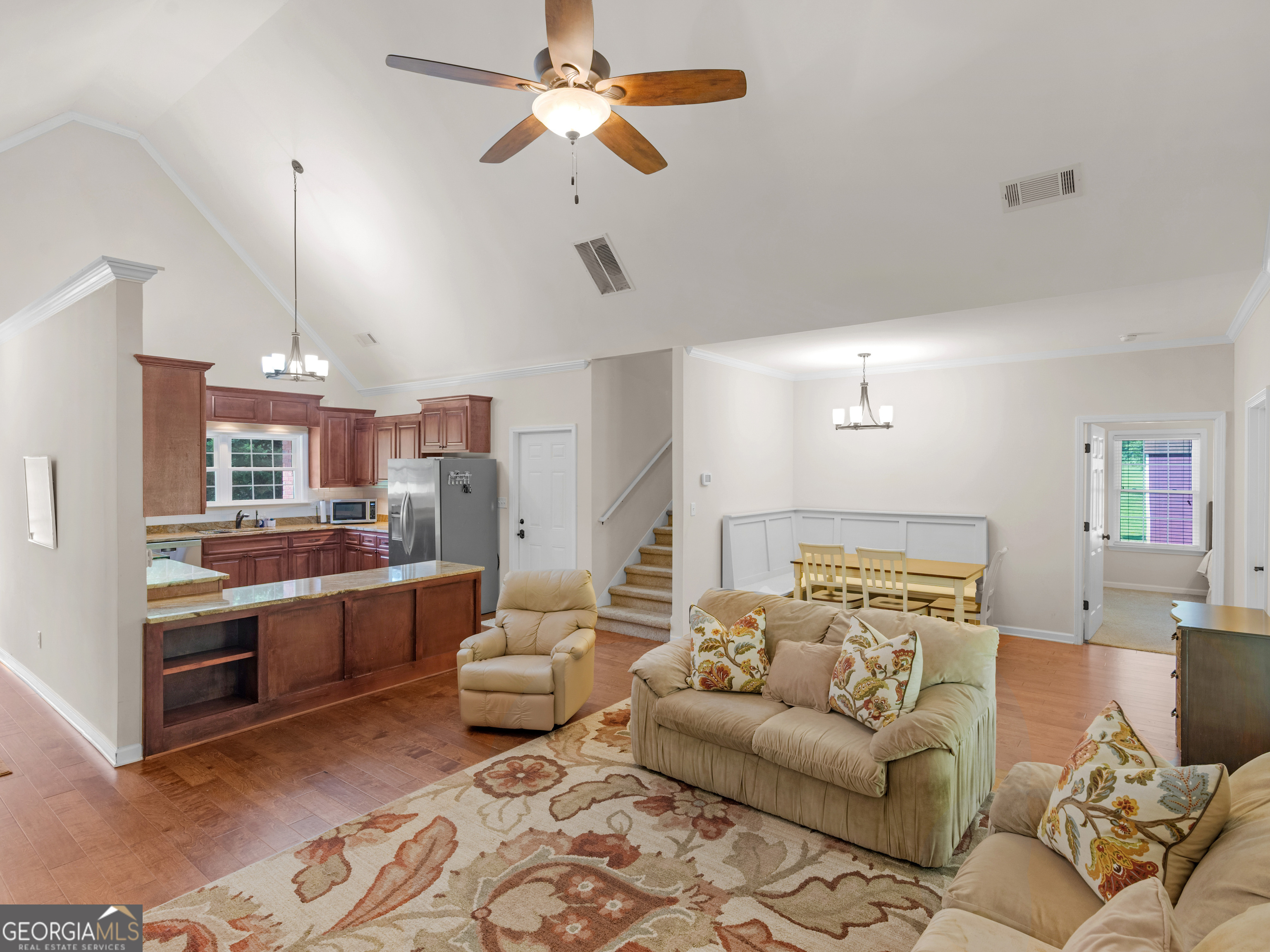1245 Highway 20 E