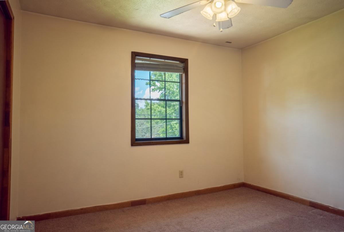 381 Windsor Walk SE