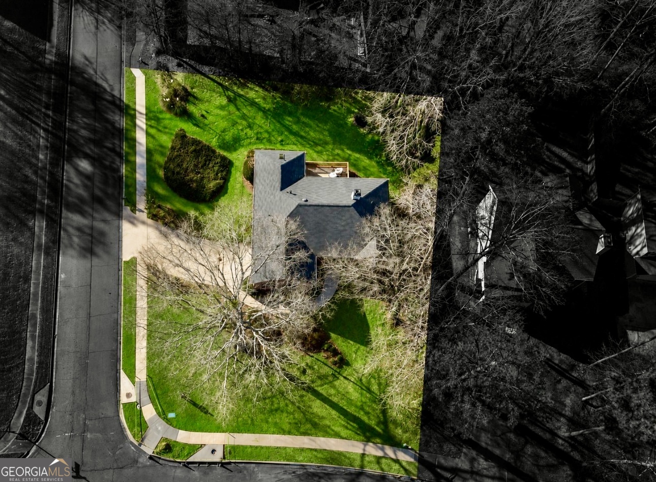 521 Horseshoe Circle