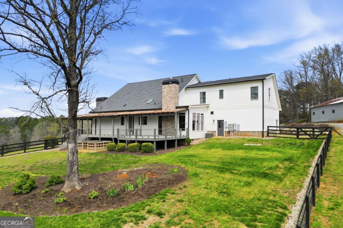 738 Overlook Trail