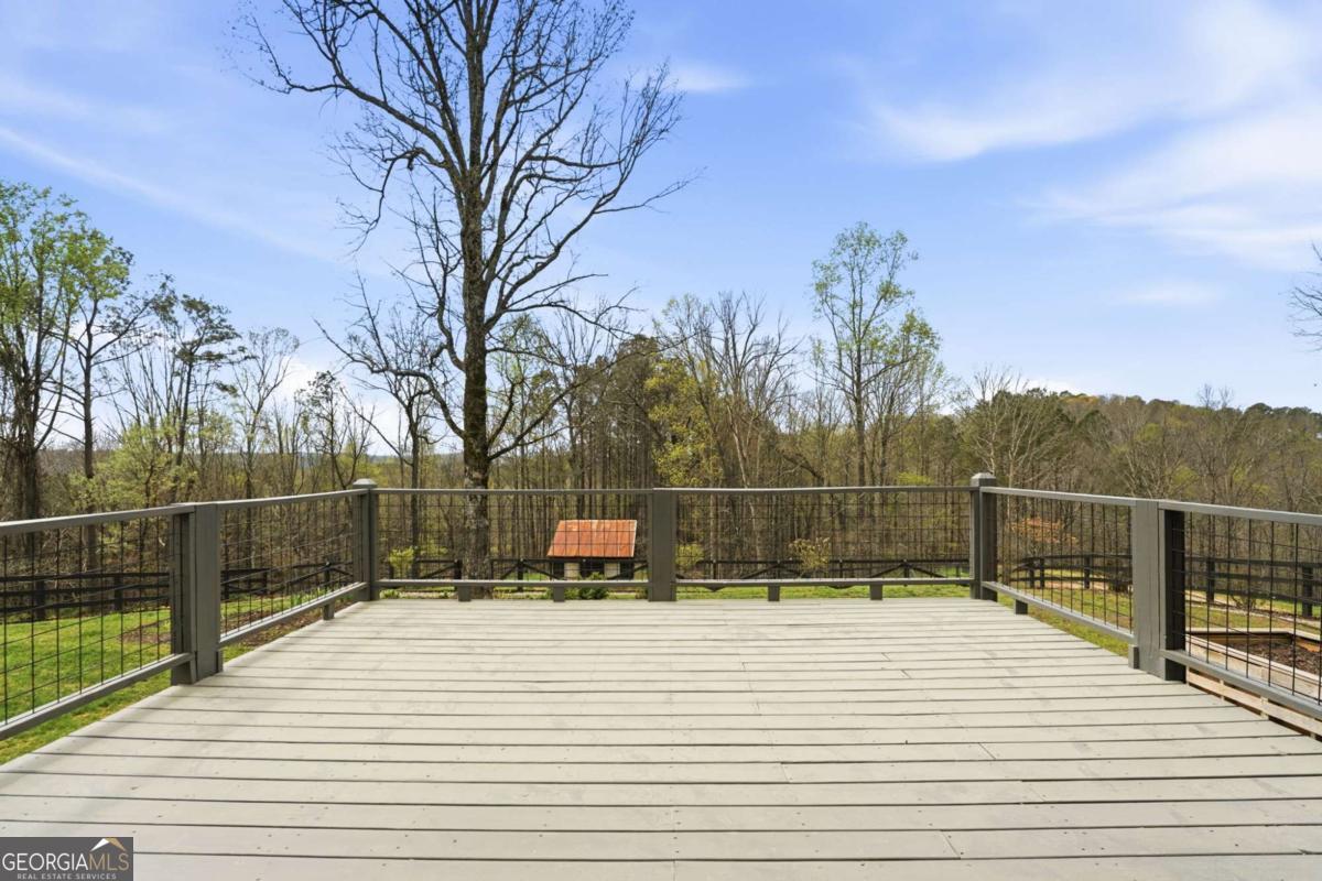 738 Overlook Trail