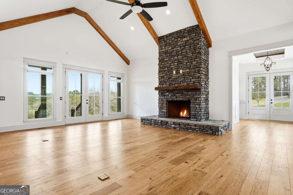 738 Overlook Trail