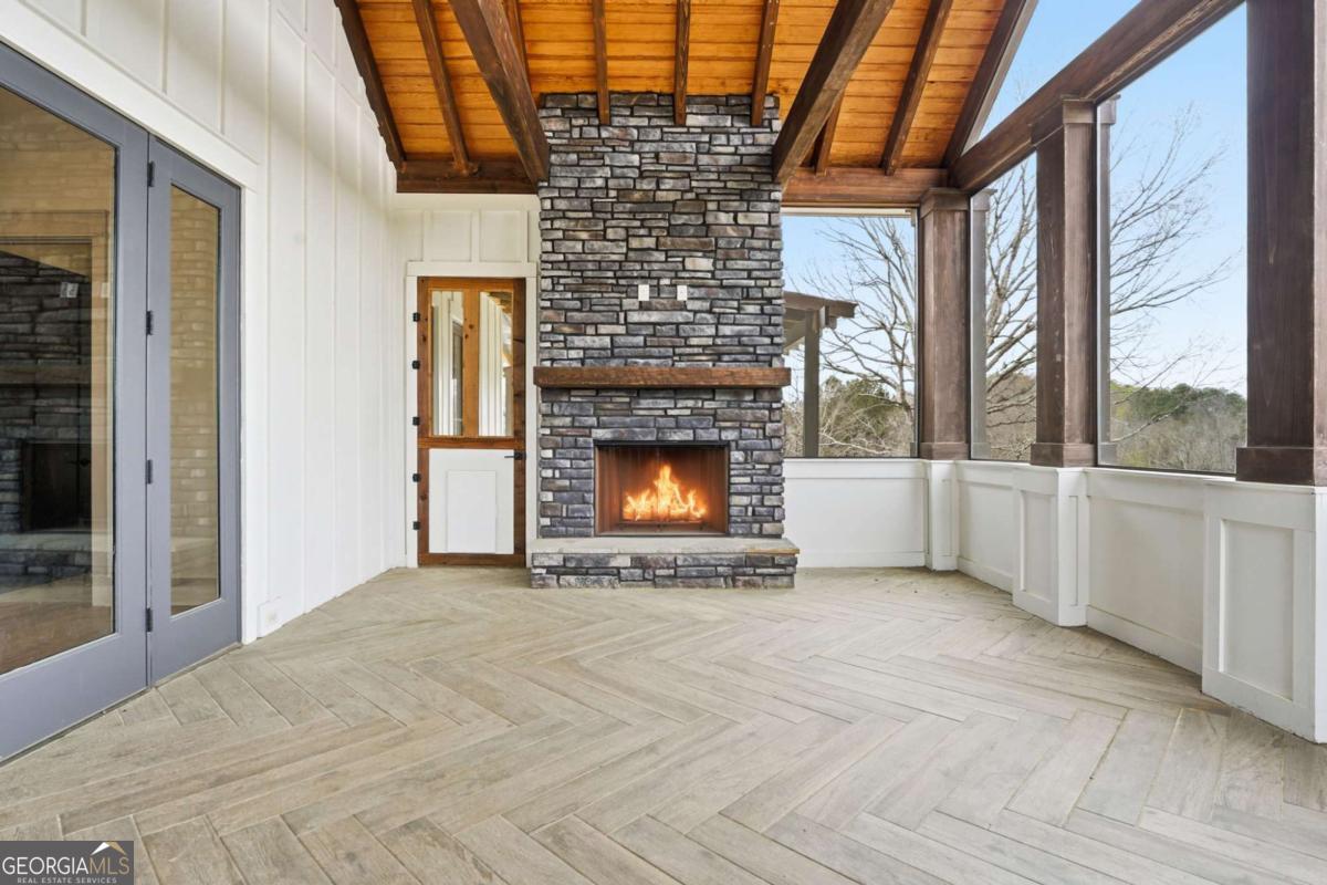 738 Overlook Trail