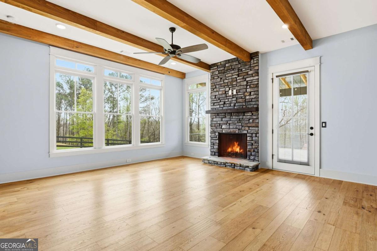 738 Overlook Trail