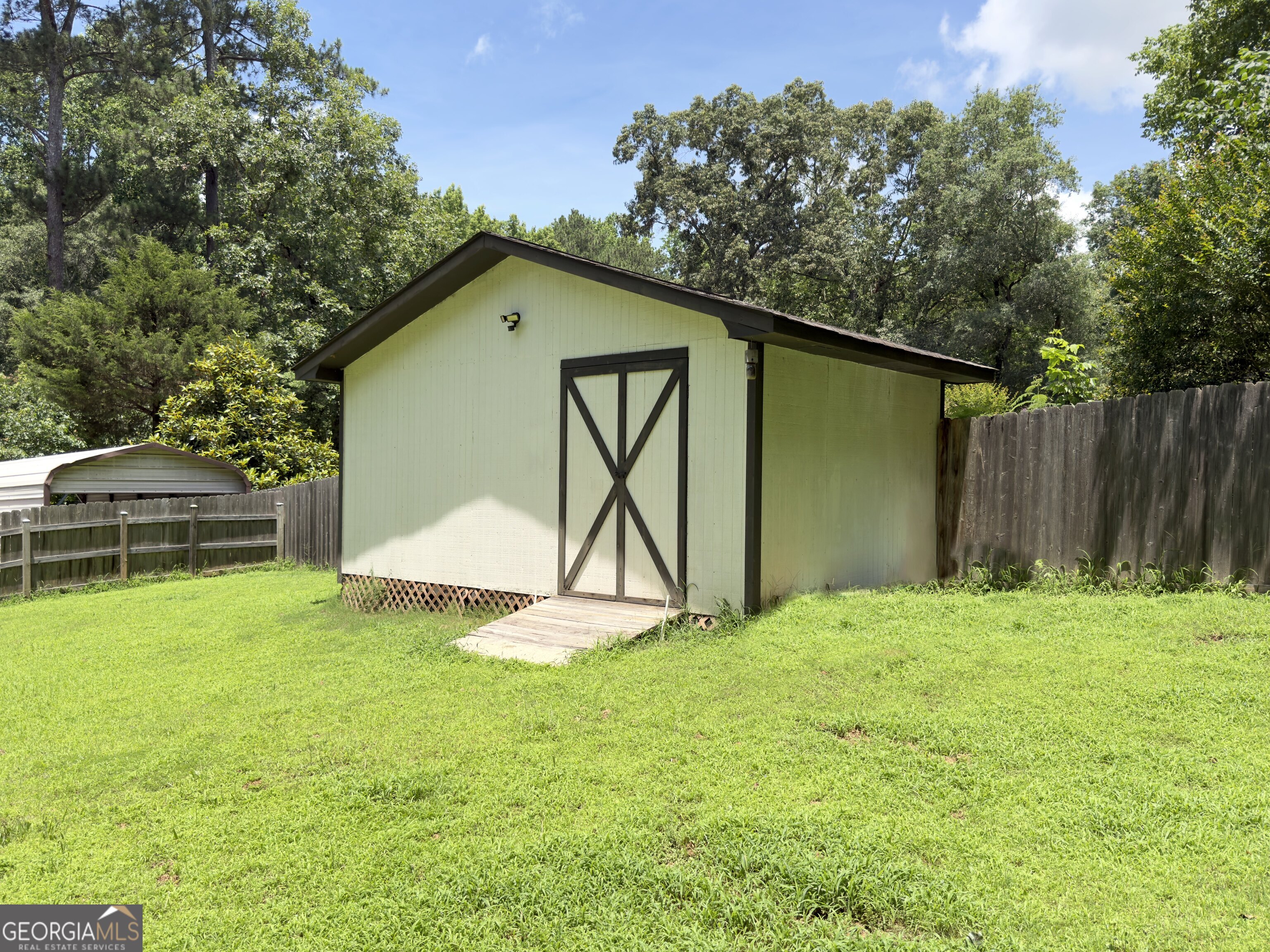 1985 Lullwater Circle