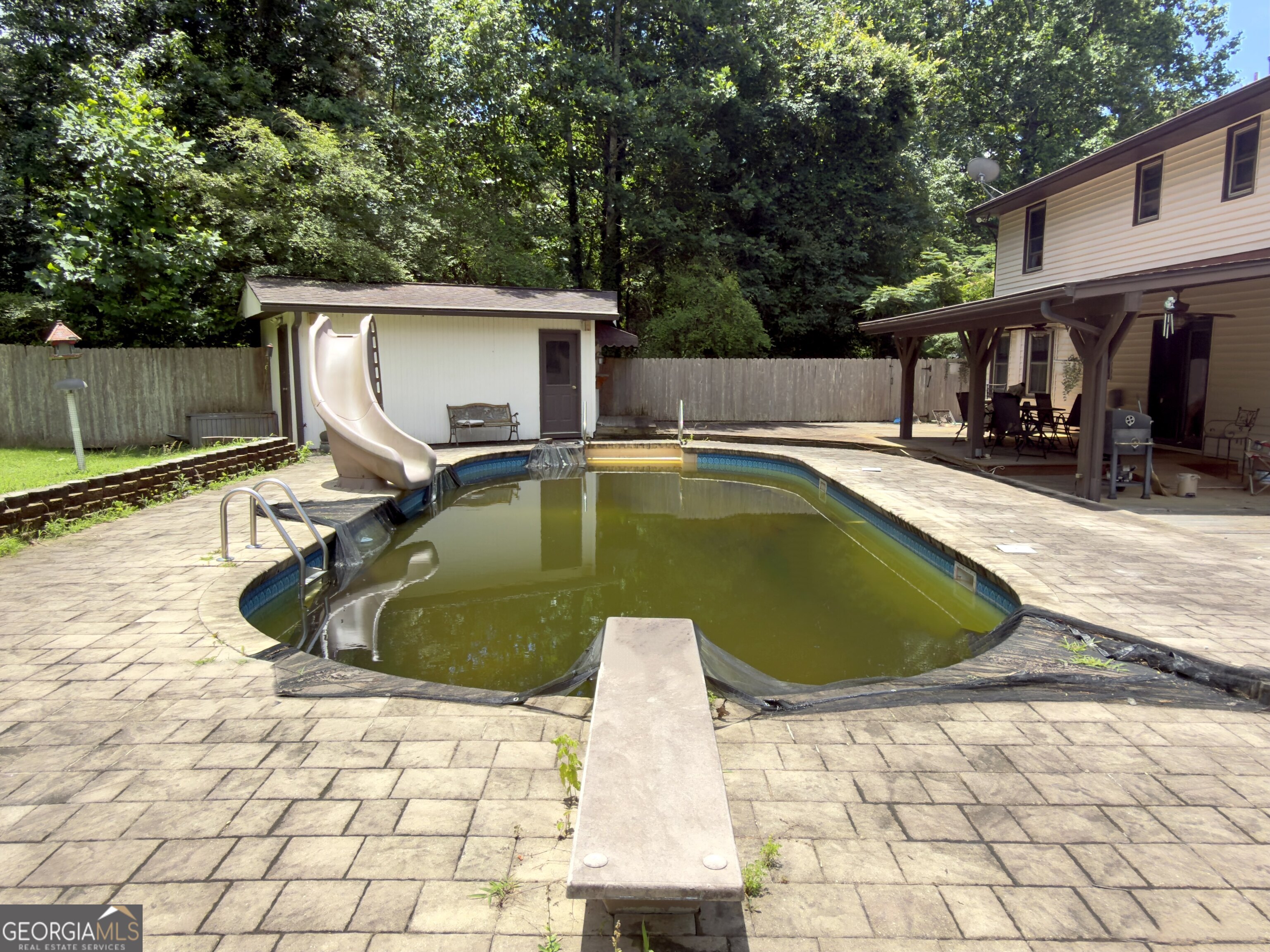 1985 Lullwater Circle