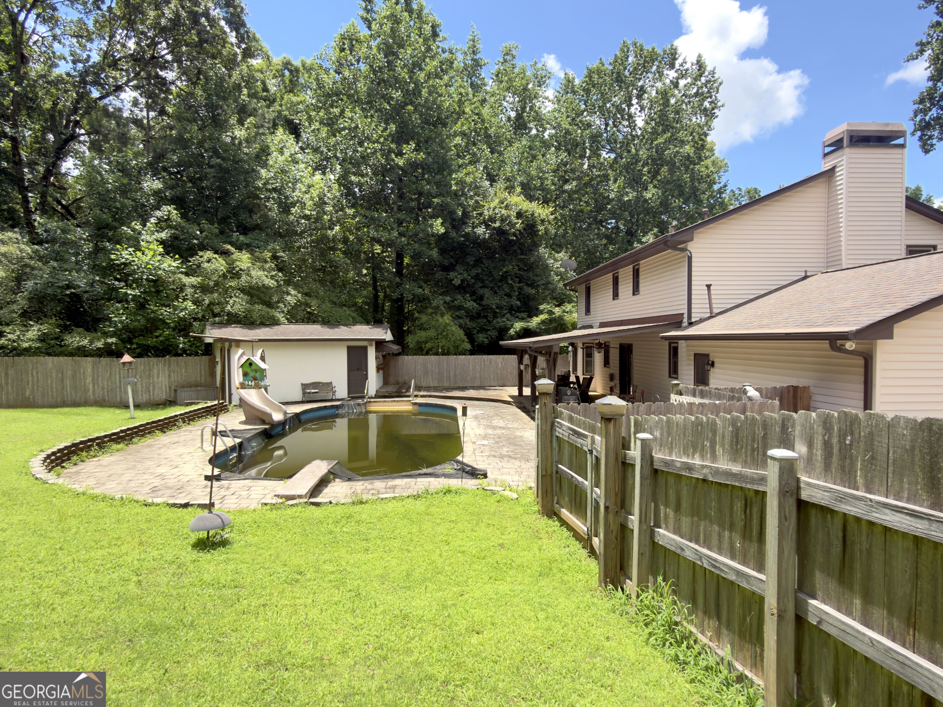 1985 Lullwater Circle